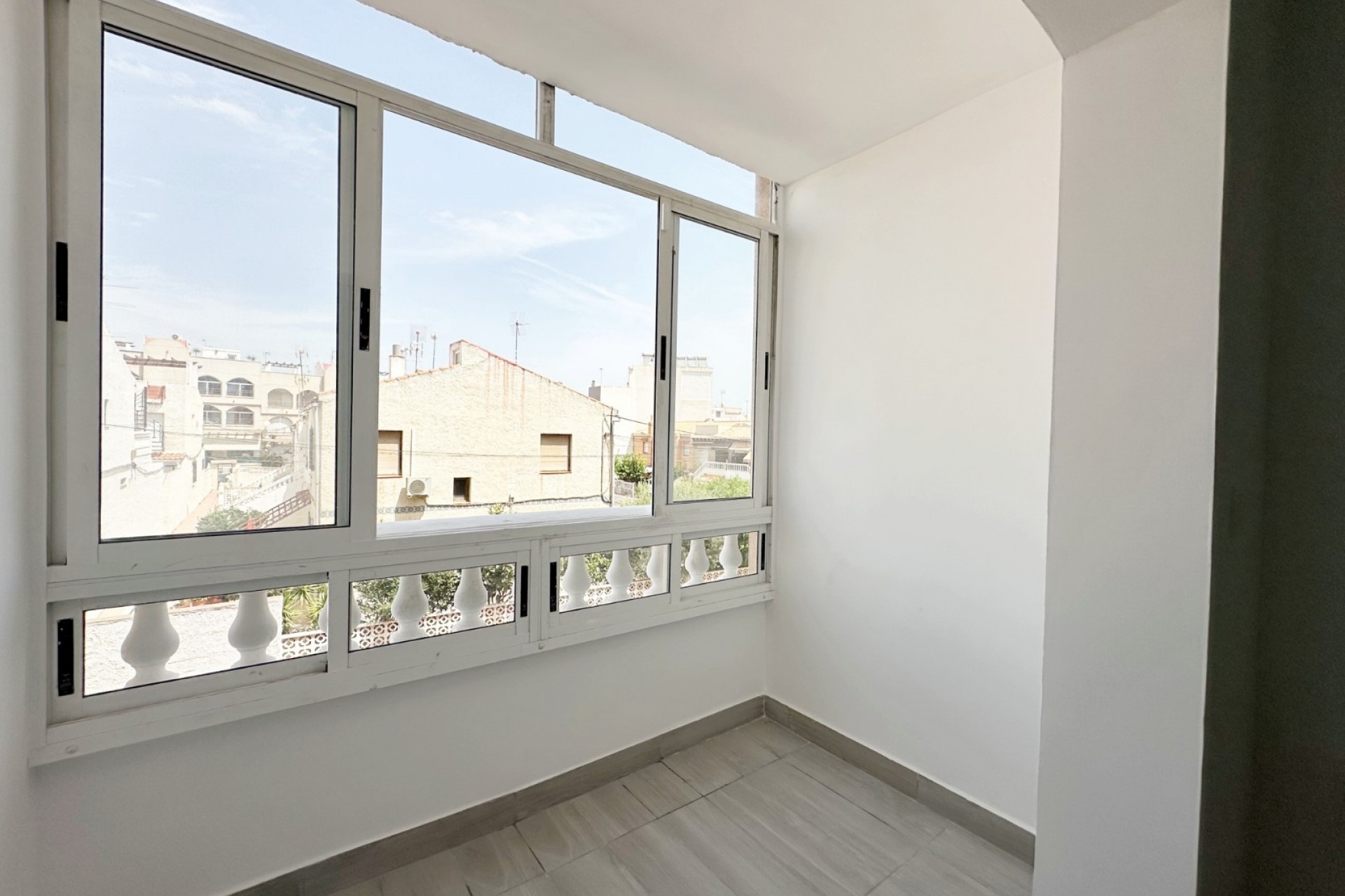 Wiederverkauf - Apartament / Duplex -
Torrevieja
