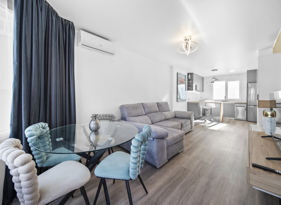 Wiederverkauf - Apartamento -
Torrevieja - Centro