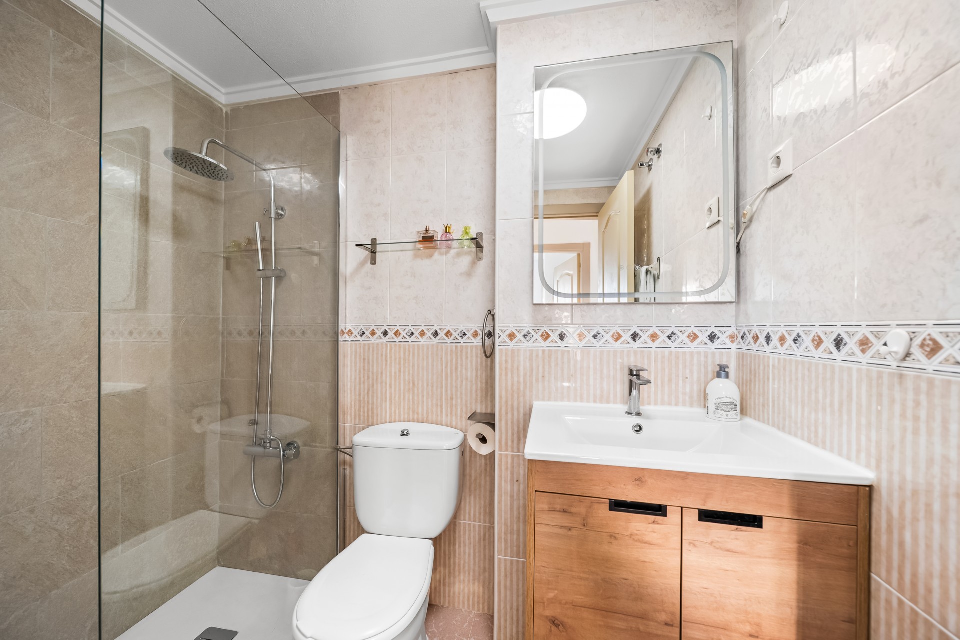 Wiederverkauf - Apartamento -
Torrevieja - La Mata