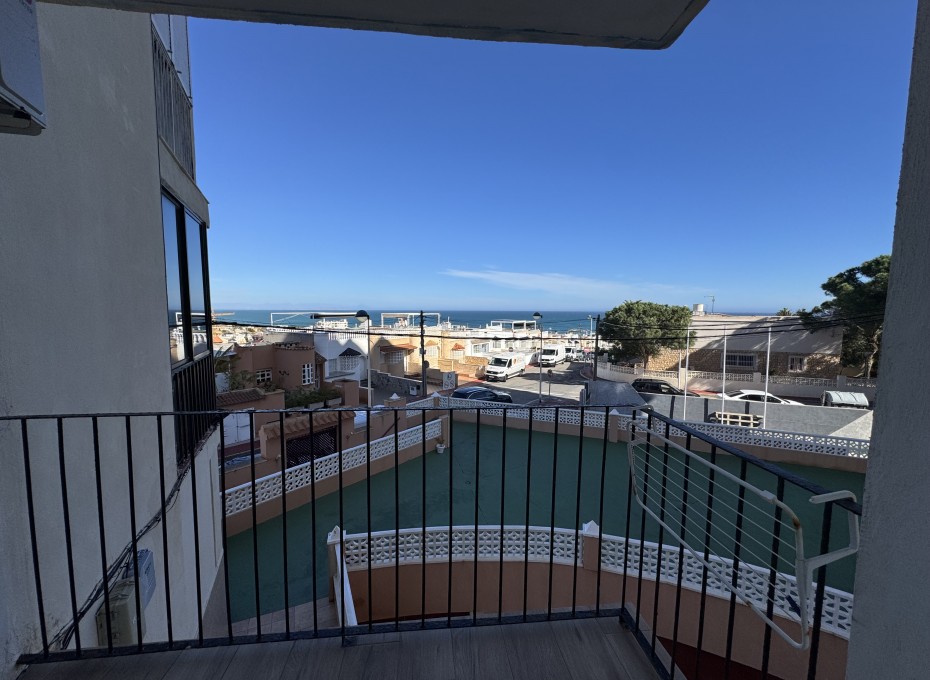 Wiederverkauf - Apartamento -
Torrevieja - La Mata