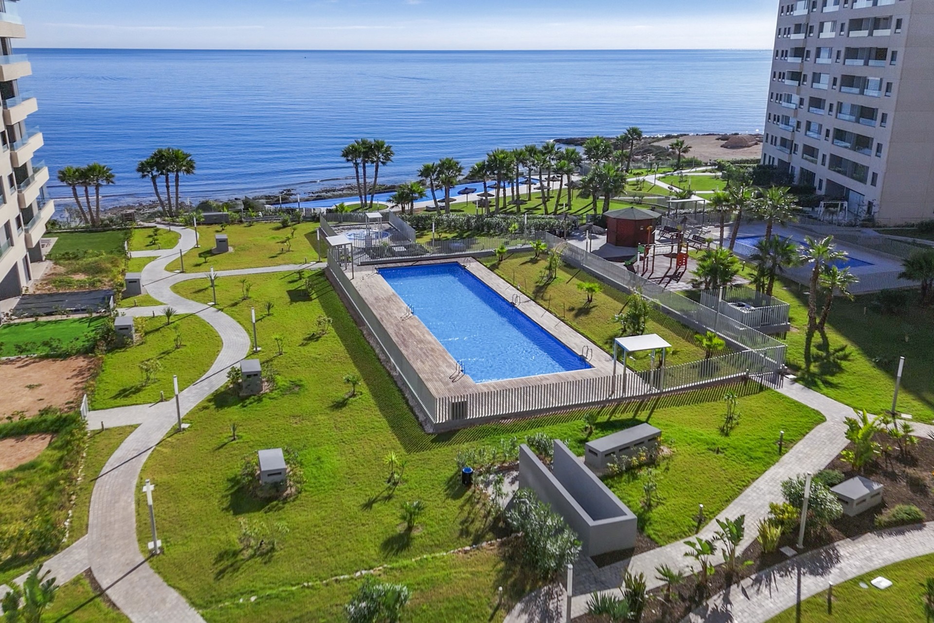 Wiederverkauf - Apartamento -
Torrevieja - Punta prima