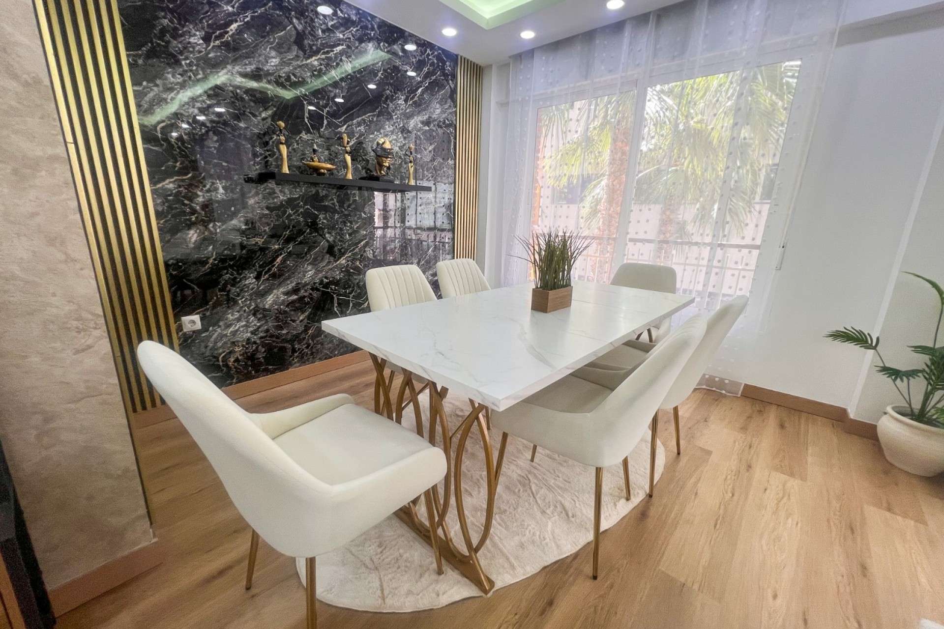 Wiederverkauf - Apartamento -
Torrevieja