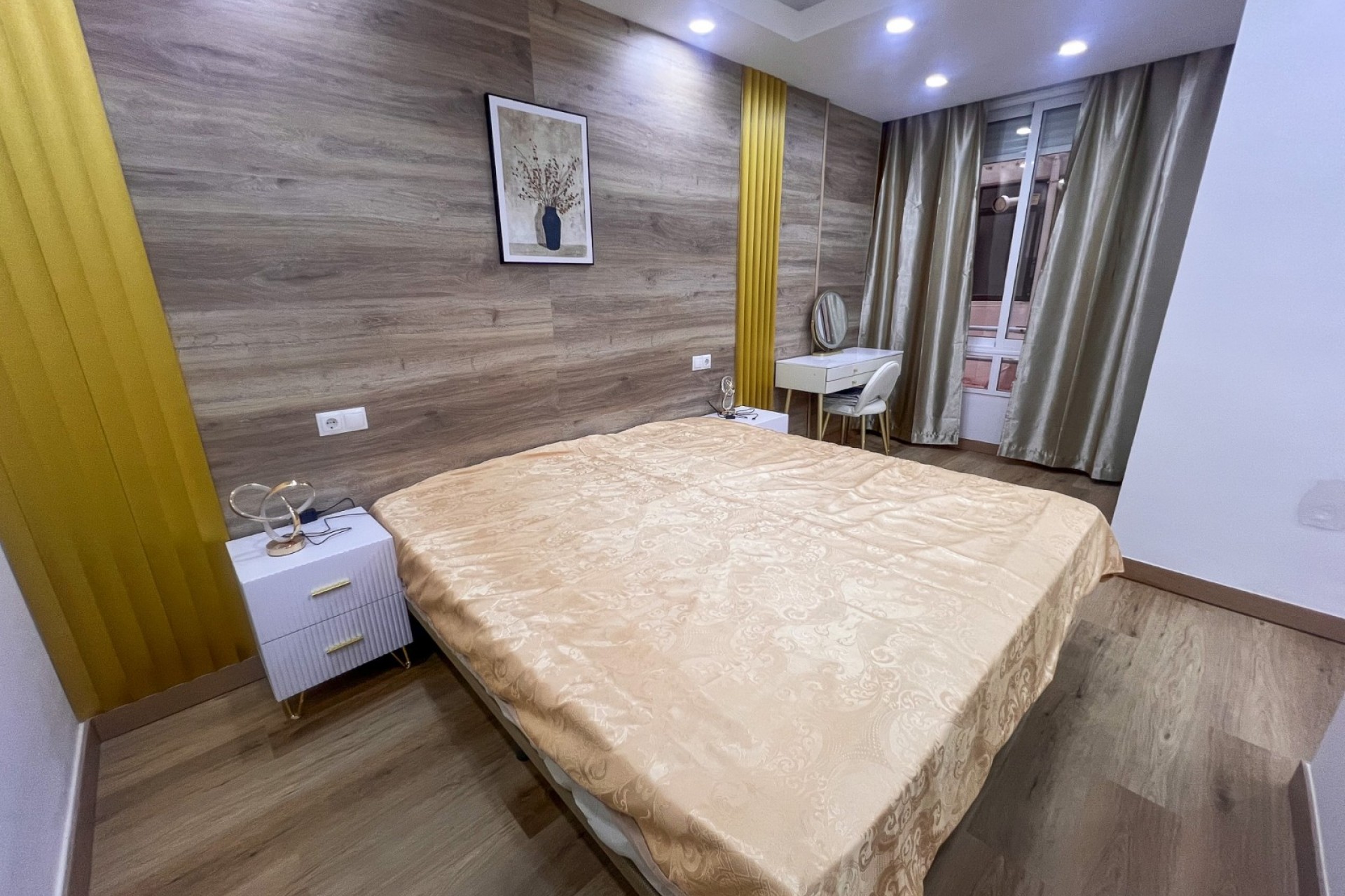 Wiederverkauf - Apartamento -
Torrevieja