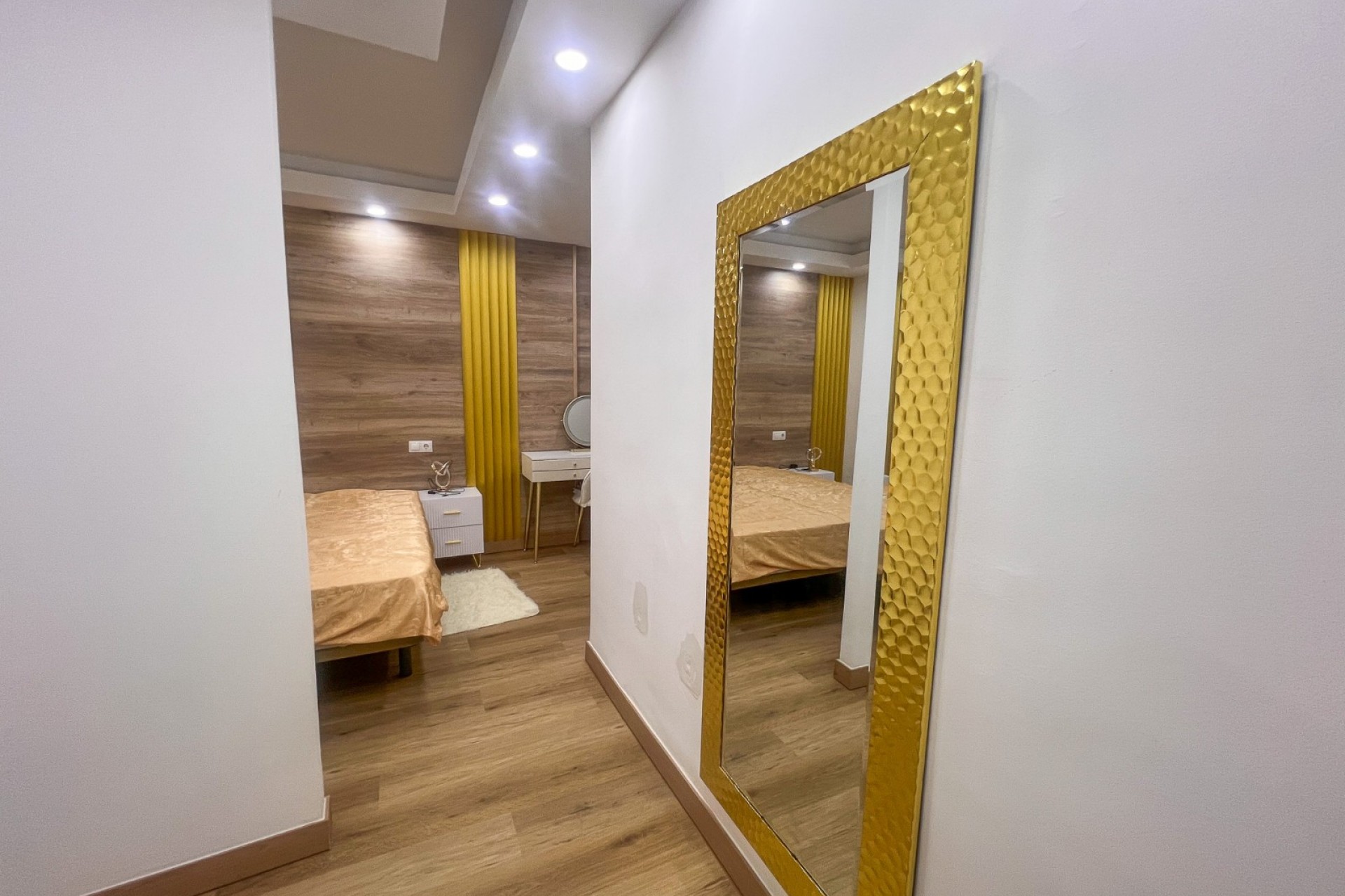 Wiederverkauf - Apartamento -
Torrevieja