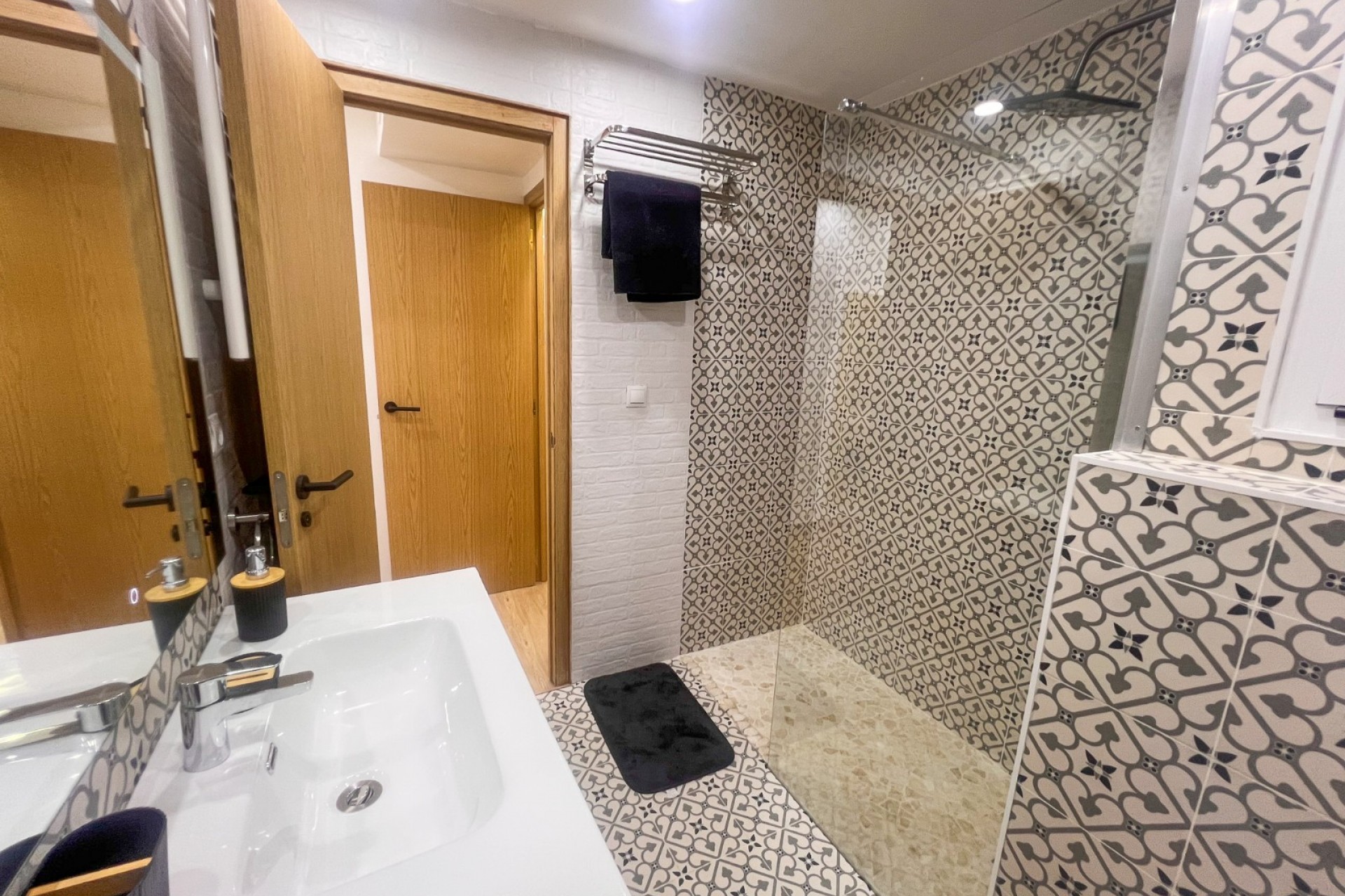 Wiederverkauf - Apartamento -
Torrevieja