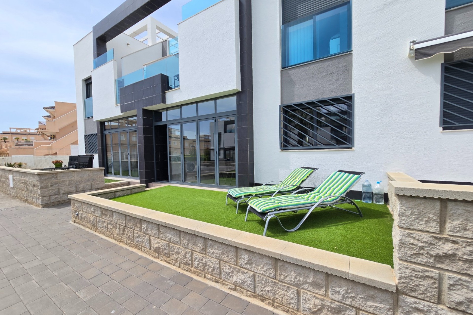 Wiederverkauf - Apartment / Flat * -
Orihuela Costa * - Punta Prima *