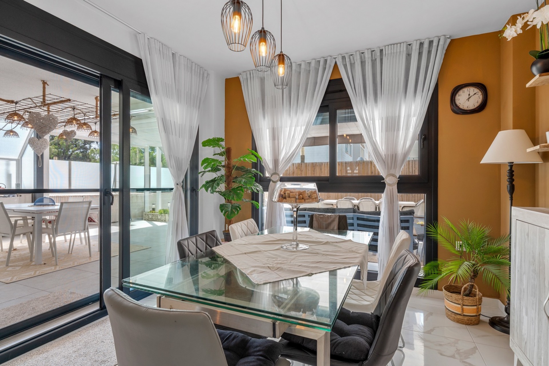 Wiederverkauf - Apartment -
Guardamar del Segura - Guardamar