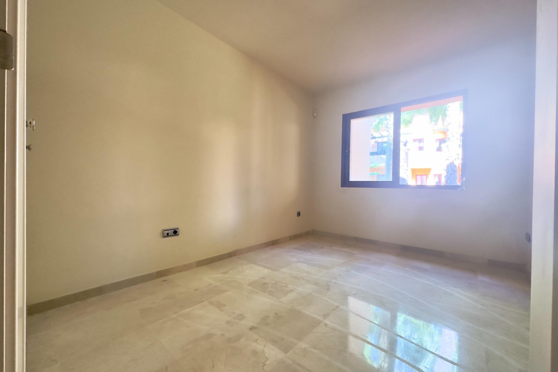 Wiederverkauf - Apartment -
Los Alcázares - Punta Calera