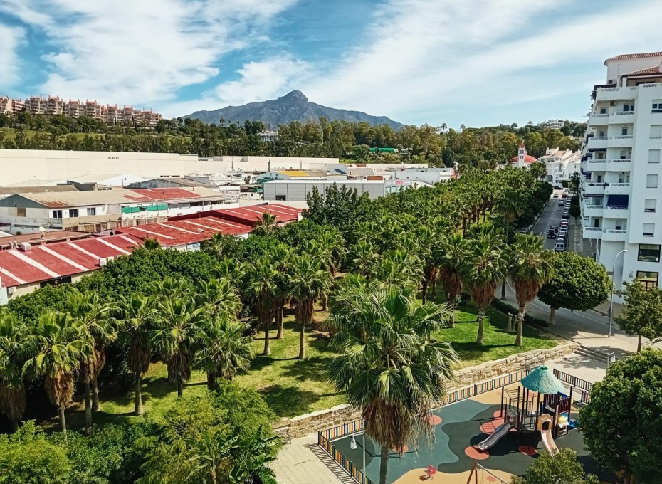 Wiederverkauf - Apartment -
Marbella - Nueva Andalucía