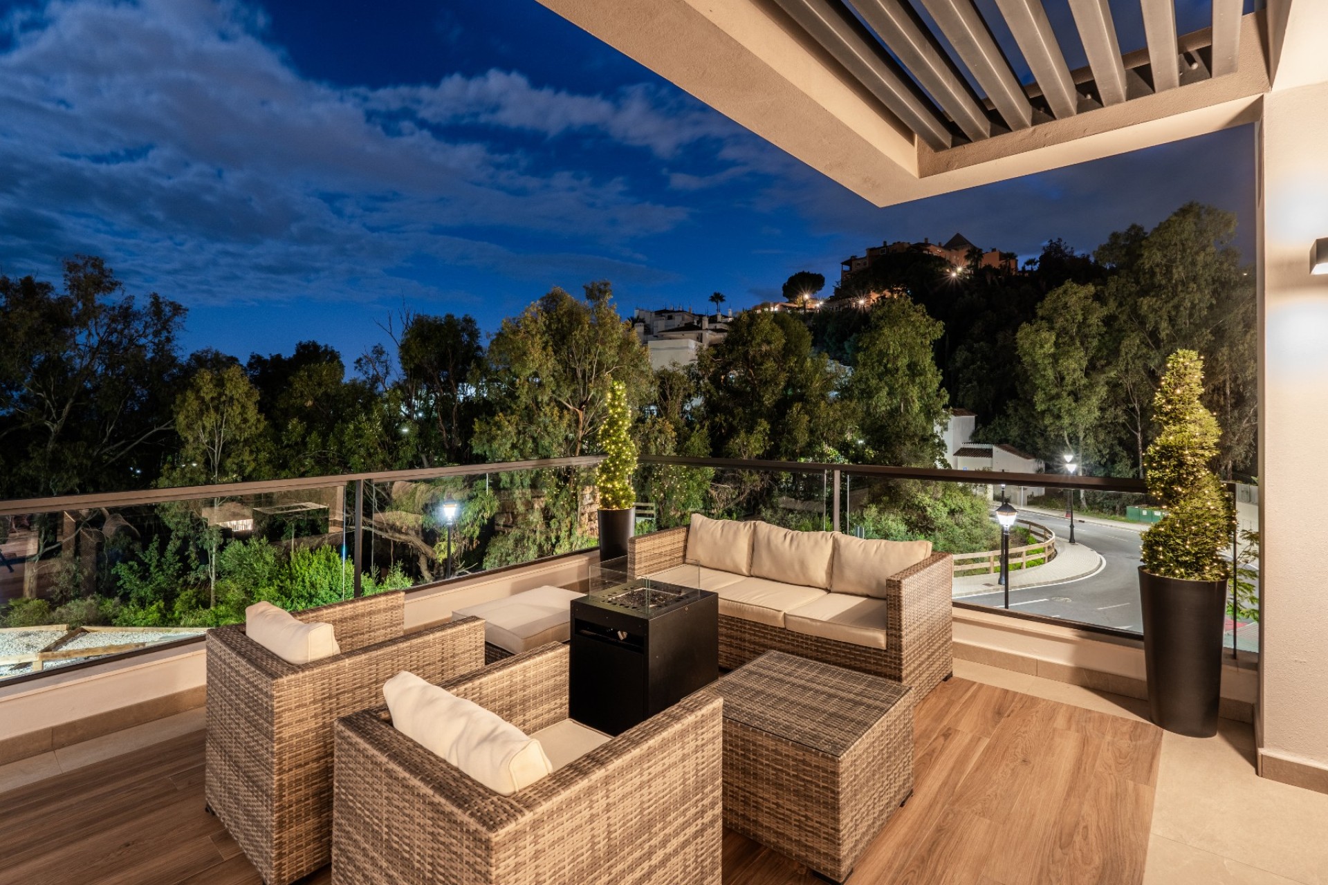 Wiederverkauf - Apartment -
Marbella - Nueva Andalucía