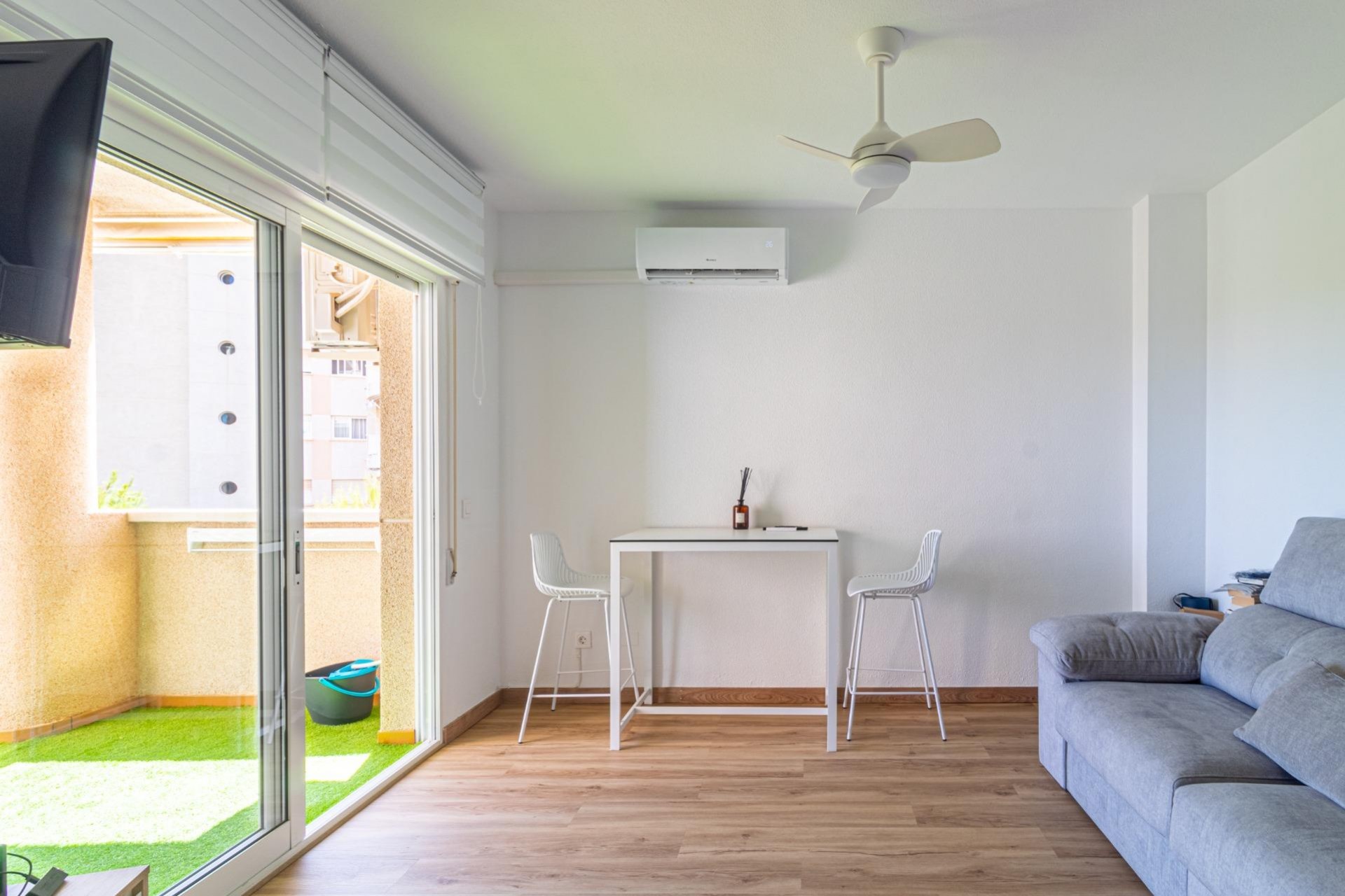 Wiederverkauf - Apartment -
Orihuela Costa - Campoamor