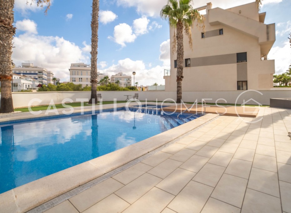 Wiederverkauf - Apartment -
Orihuela Costa - Los Dolses