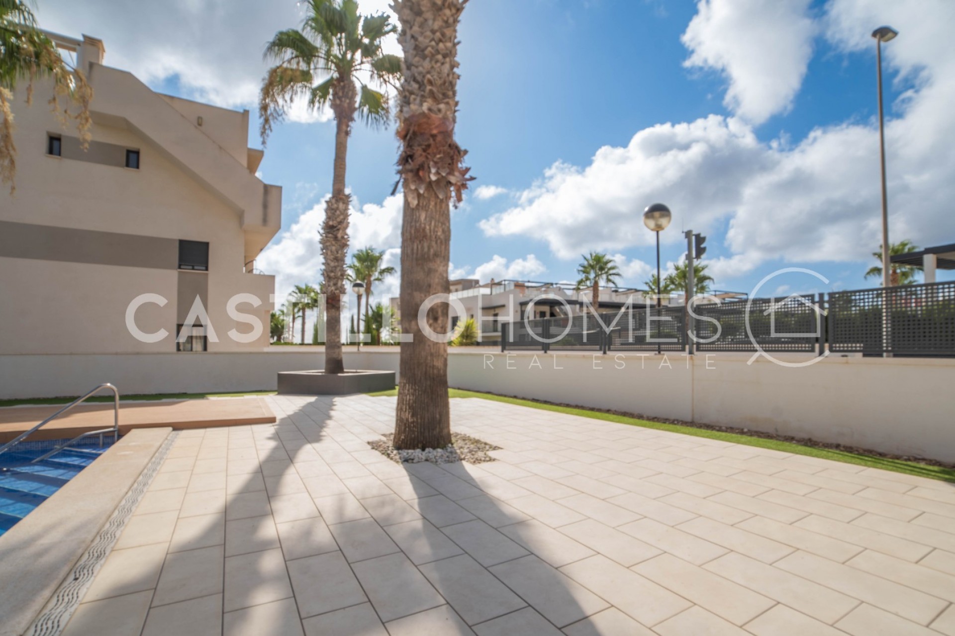 Wiederverkauf - Apartment -
Orihuela Costa - Los Dolses