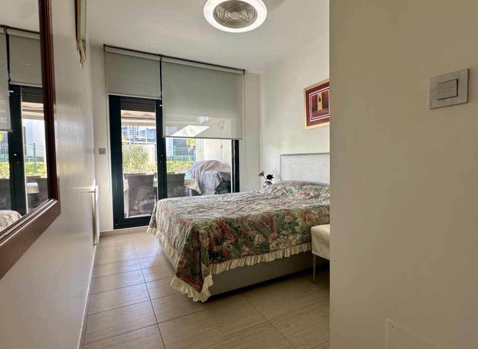 Wiederverkauf - Apartment -
Orihuela Costa - Punta Prima