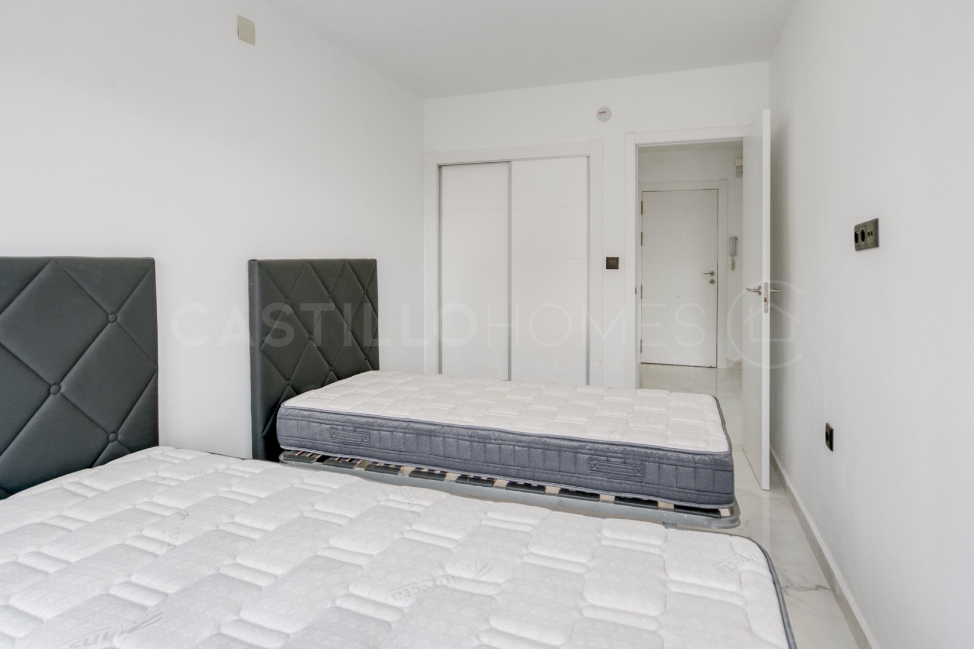 Wiederverkauf - Apartment -
Orihuela Costa - Punta Prima