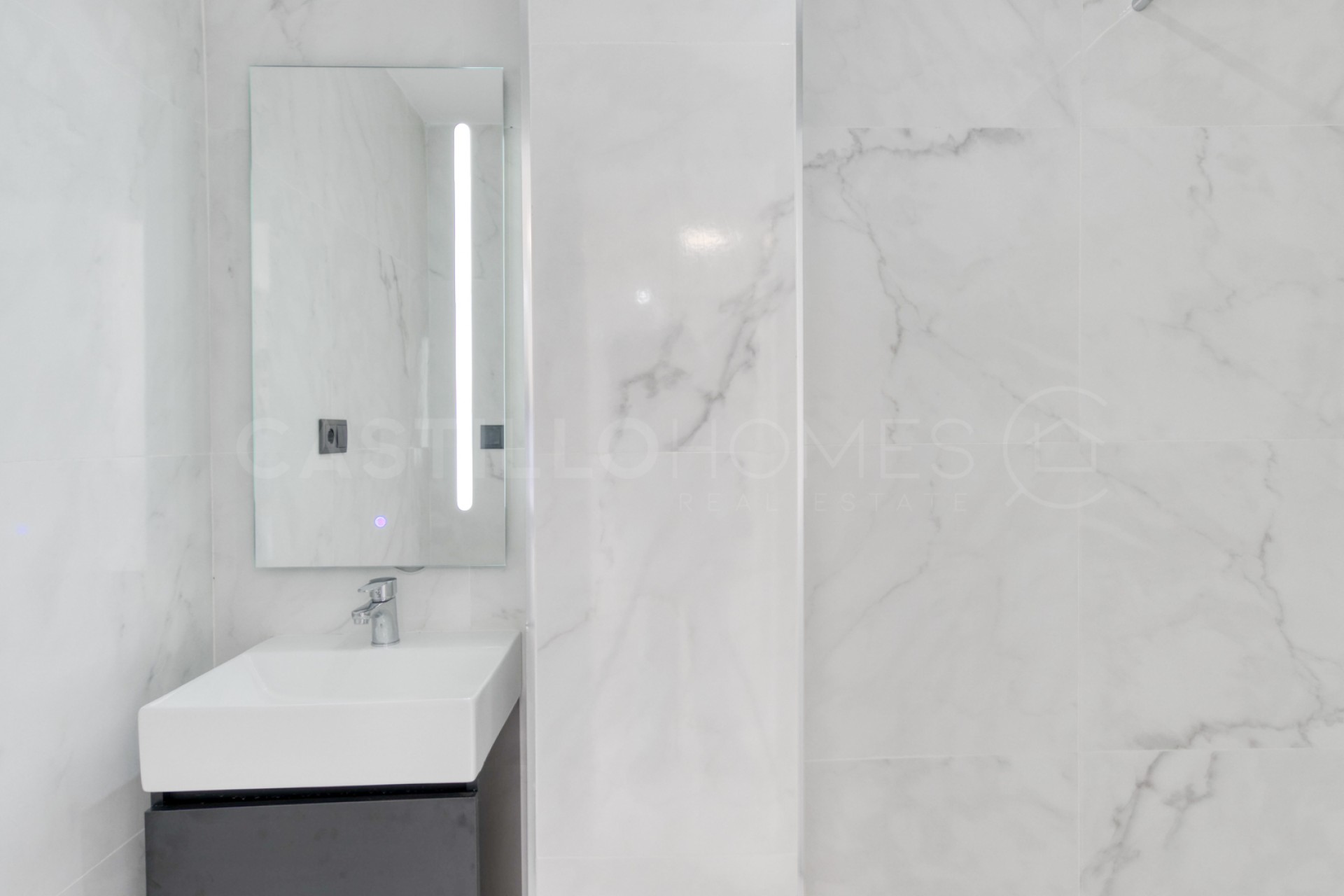 Wiederverkauf - Apartment -
Orihuela Costa - Punta Prima