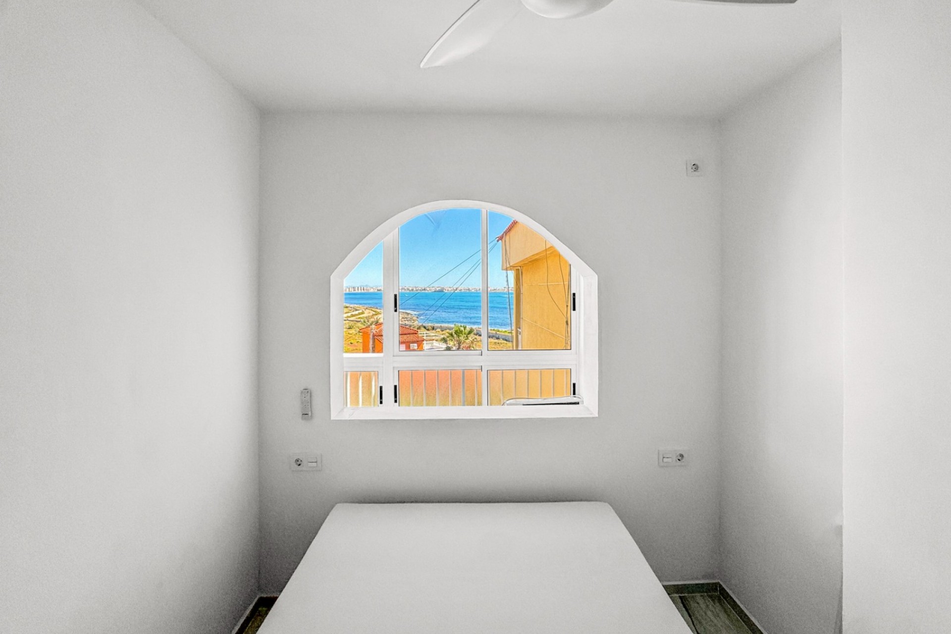 Wiederverkauf - Apartment -
Orihuela Costa - Punta Prima