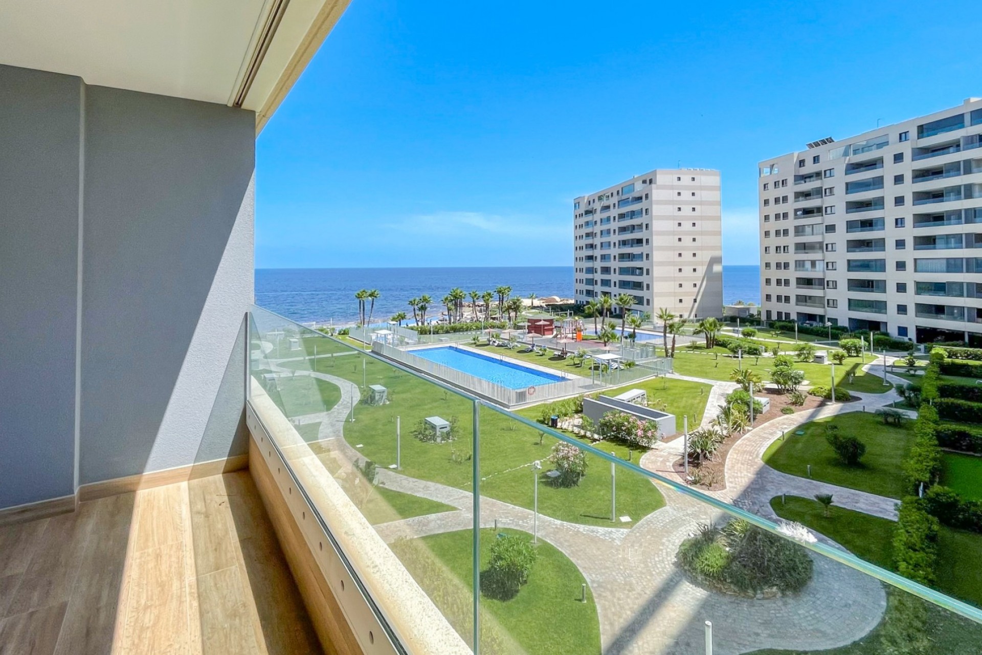 Wiederverkauf - Apartment -
Orihuela Costa - Punta Prima