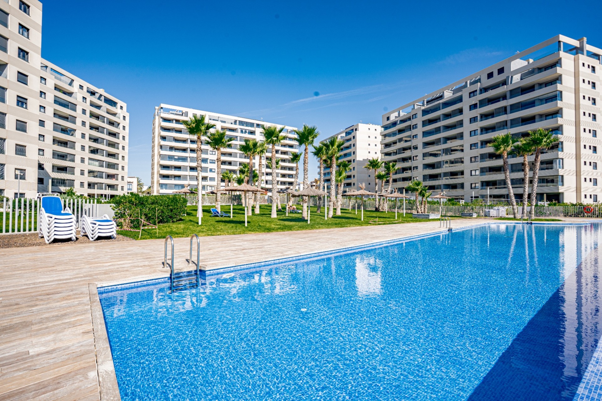 Wiederverkauf - Apartment -
Orihuela Costa - Punta Prima
