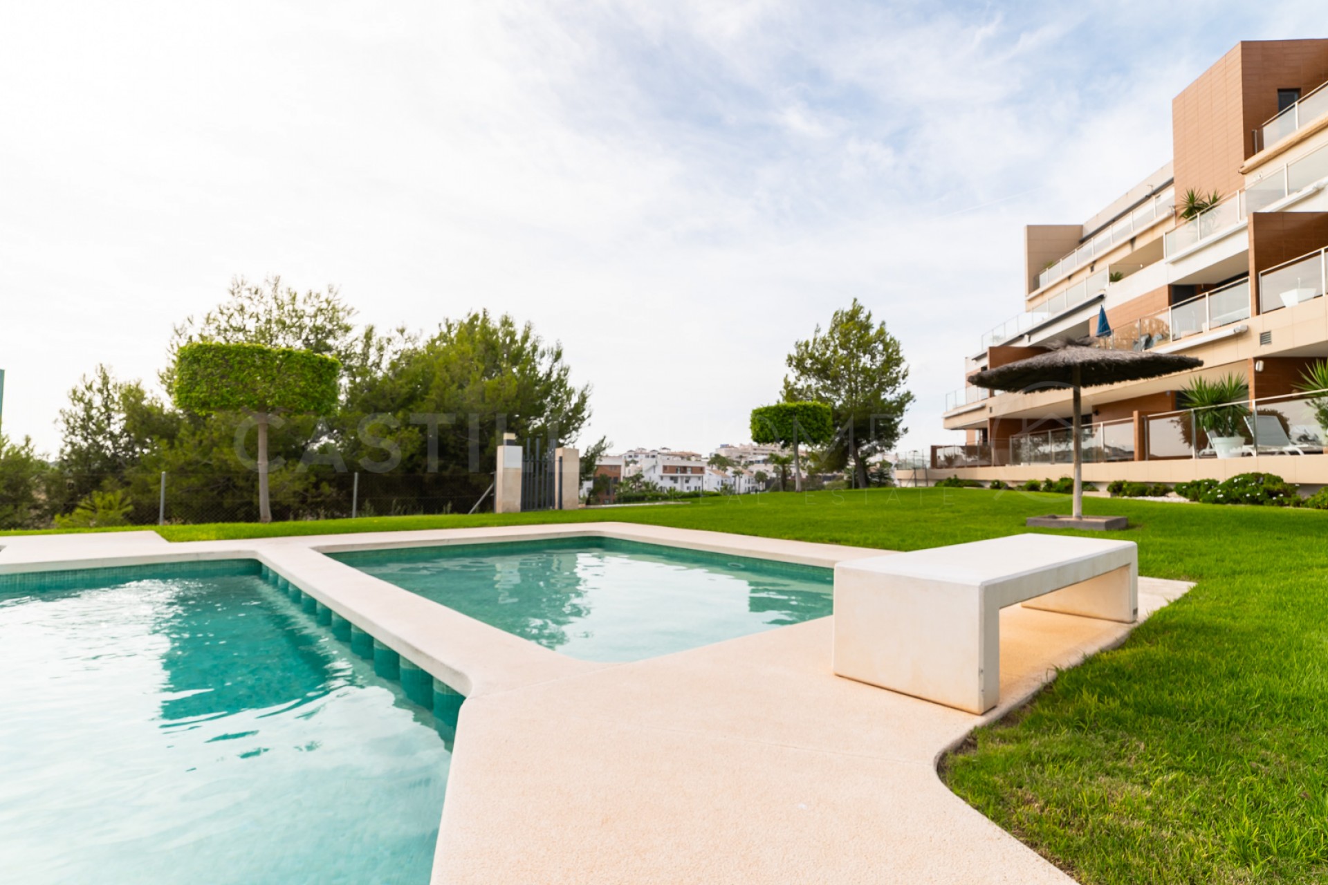 Wiederverkauf - Apartment -
Orihuela Costa - Villamartín