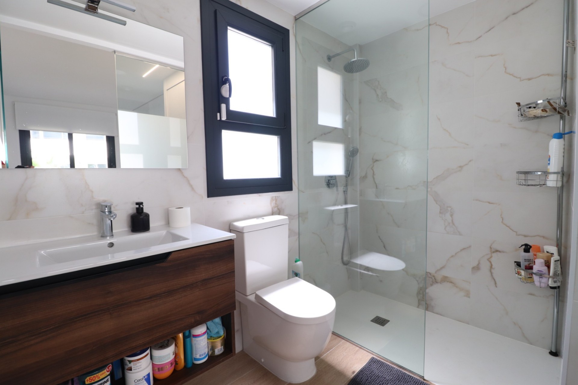 Wiederverkauf - Apartment -
Orihuela Costa - Villamartín