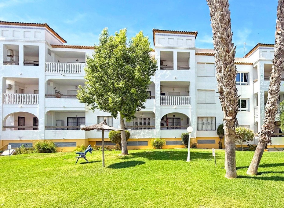 Wiederverkauf - Apartment -
Orihuela Costa - Villamartín