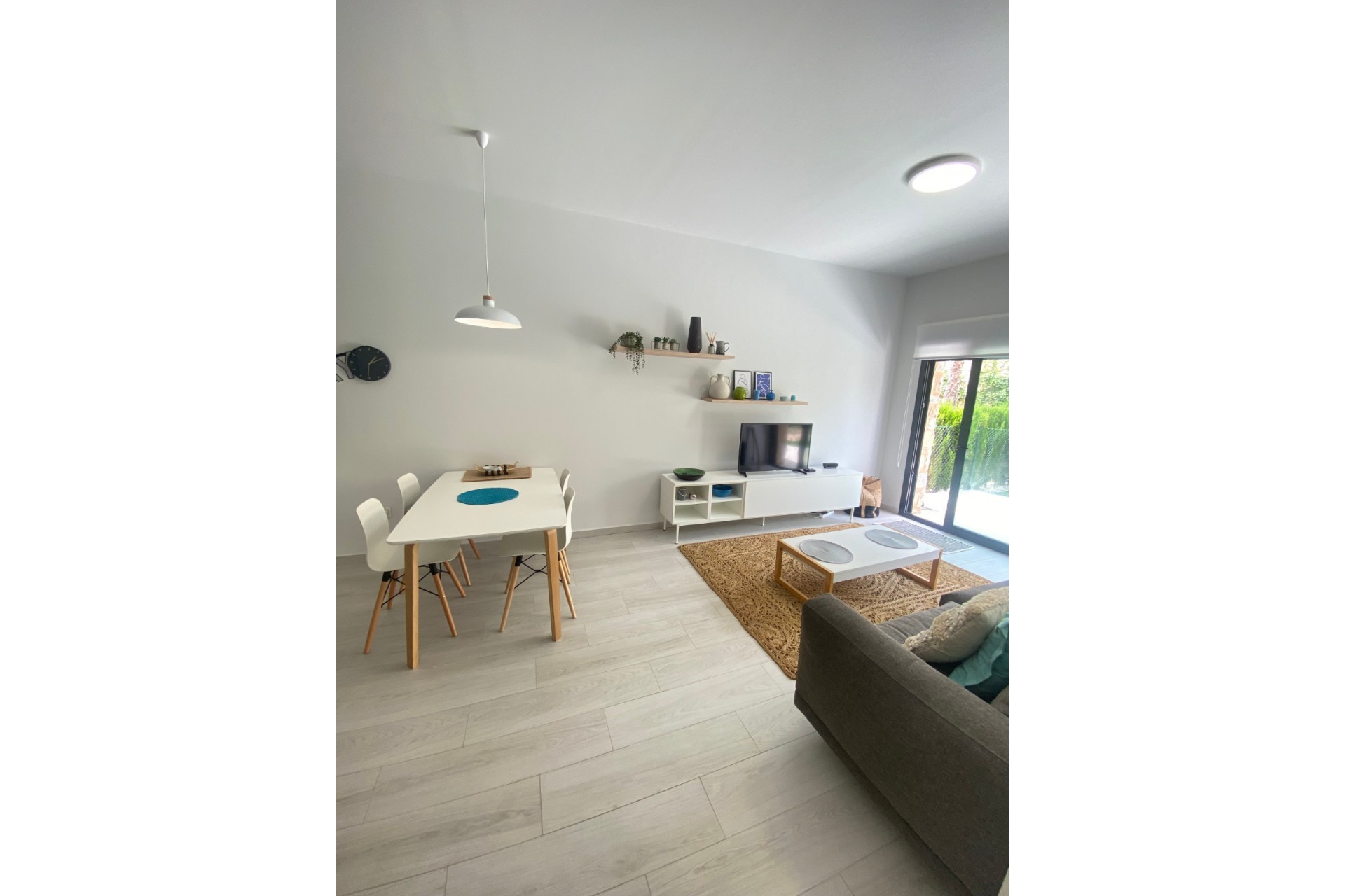 Wiederverkauf - Apartment -
Orihuela Costa - Villamartín