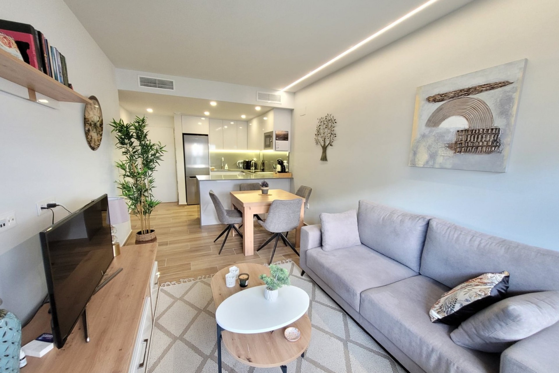 Wiederverkauf - Apartment -
Orihuela Costa - Villamartín