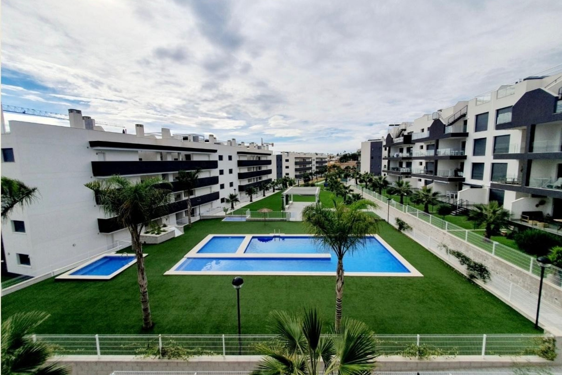 Wiederverkauf - Apartment -
Orihuela Costa - Villamartín