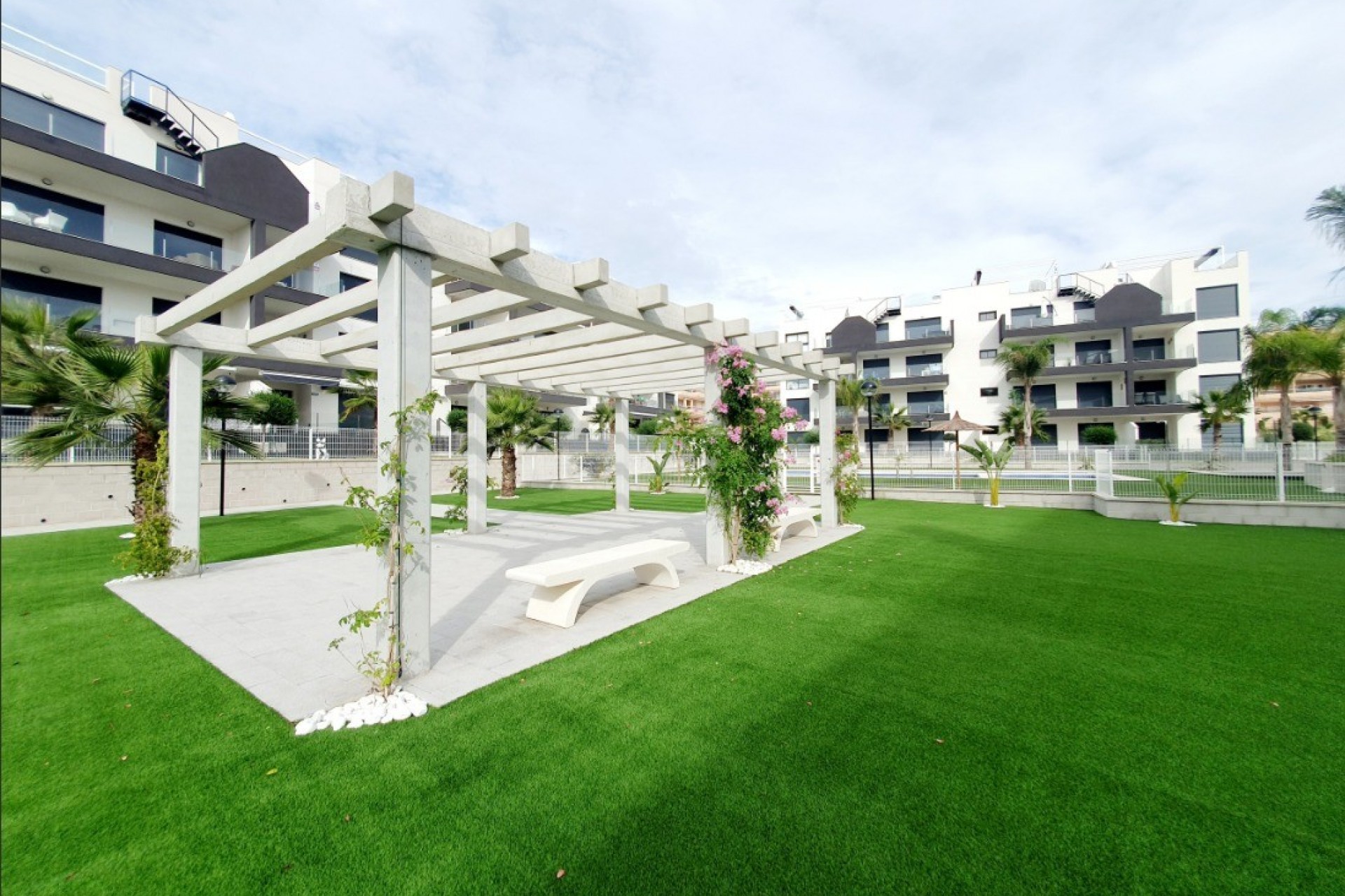 Wiederverkauf - Apartment -
Orihuela Costa - Villamartín