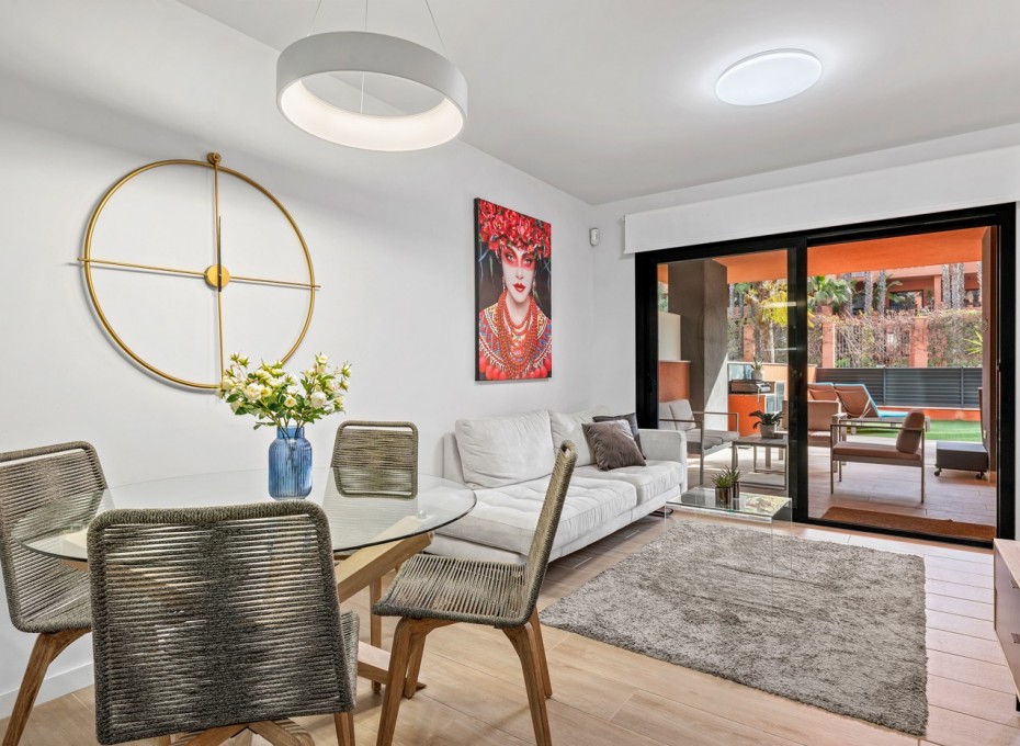 Wiederverkauf - Apartment -
Orihuela Costa - Villamartín