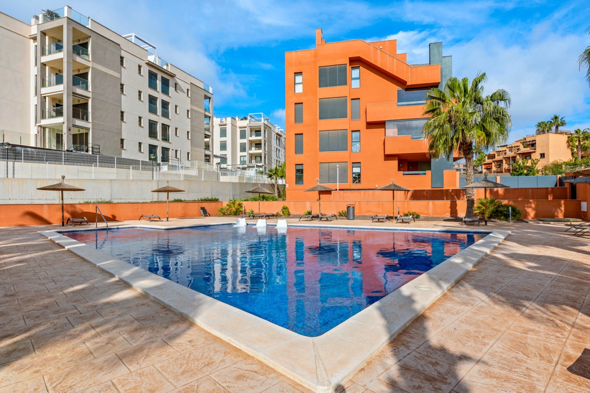 Wiederverkauf - Apartment -
Orihuela Costa - Villamartín