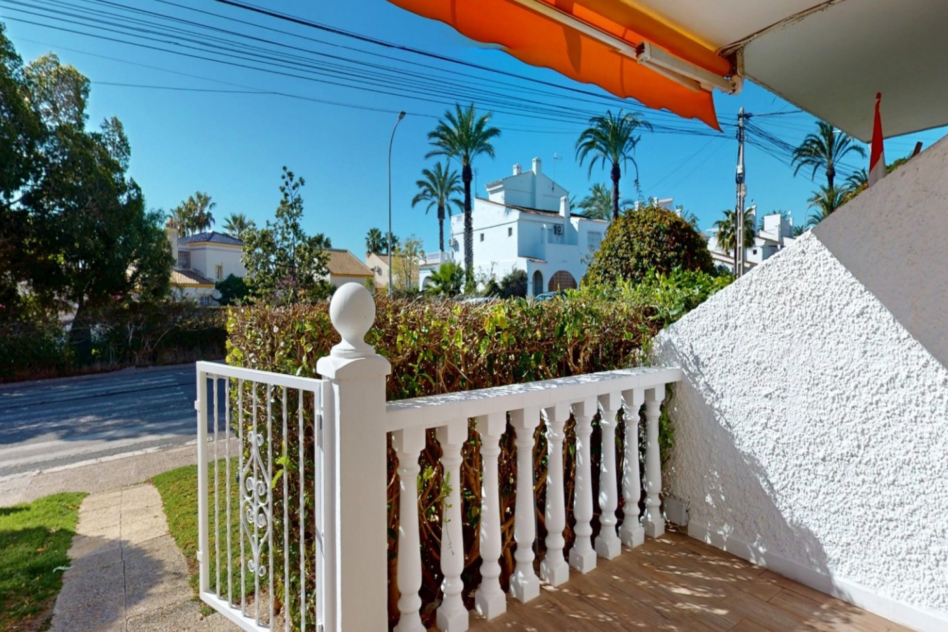Wiederverkauf - Apartment -
Orihuela Costa - Villamartín