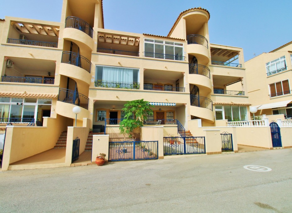 Wiederverkauf - Apartment -
Punta Prima