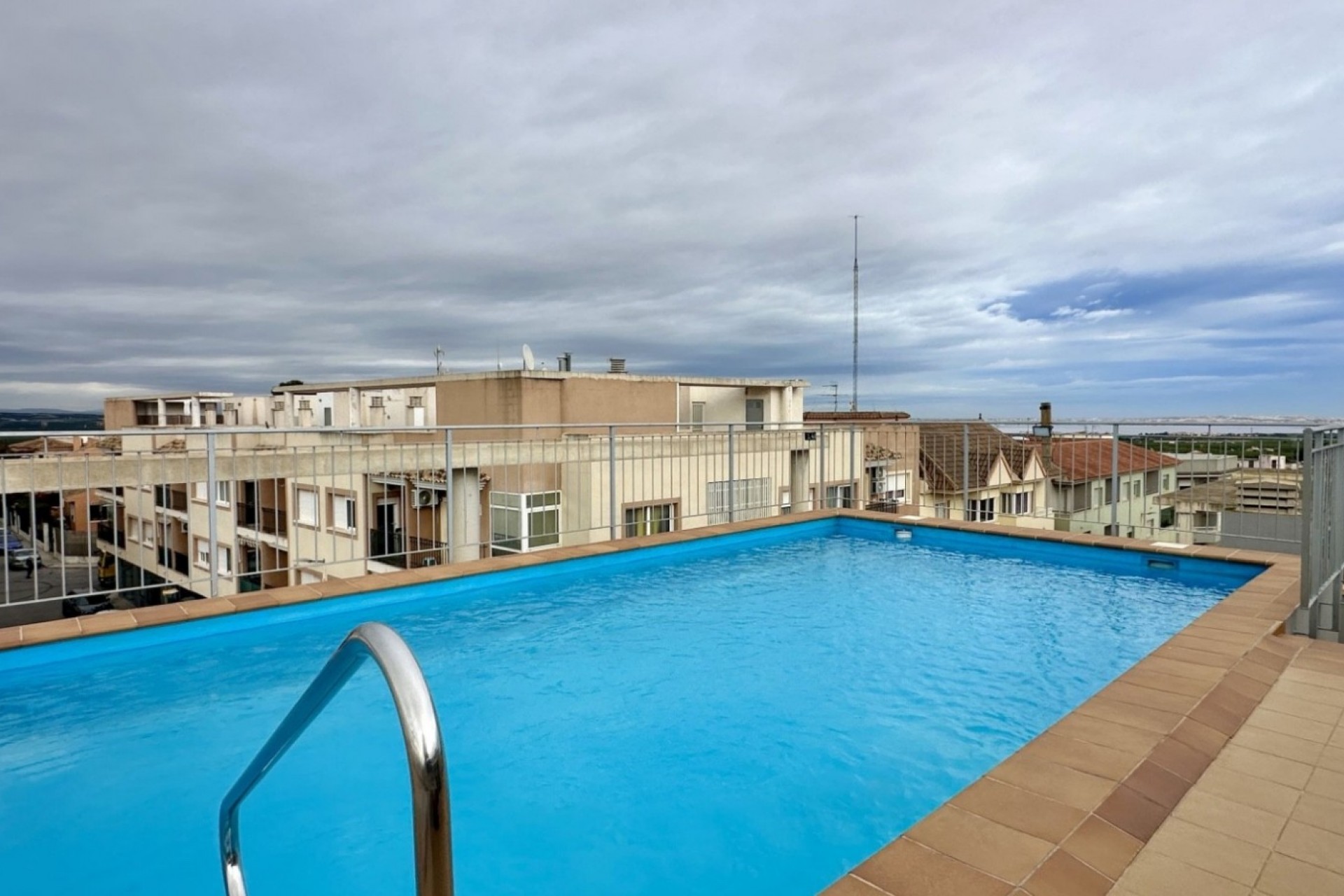 Wiederverkauf - Apartment -
San Miguel de Salinas