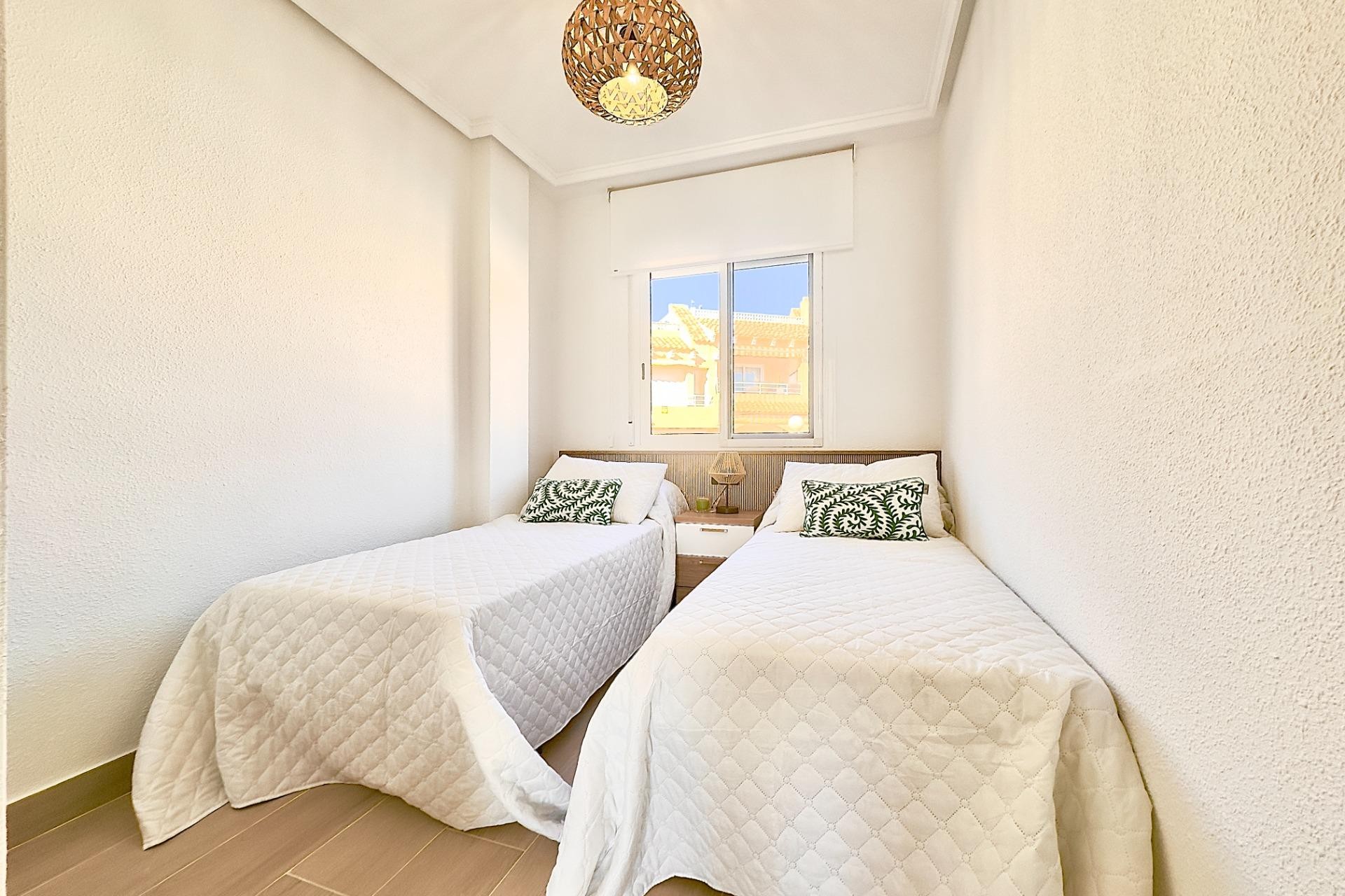 Wiederverkauf - Apartment -
Torrevieja - Cabo Cervera