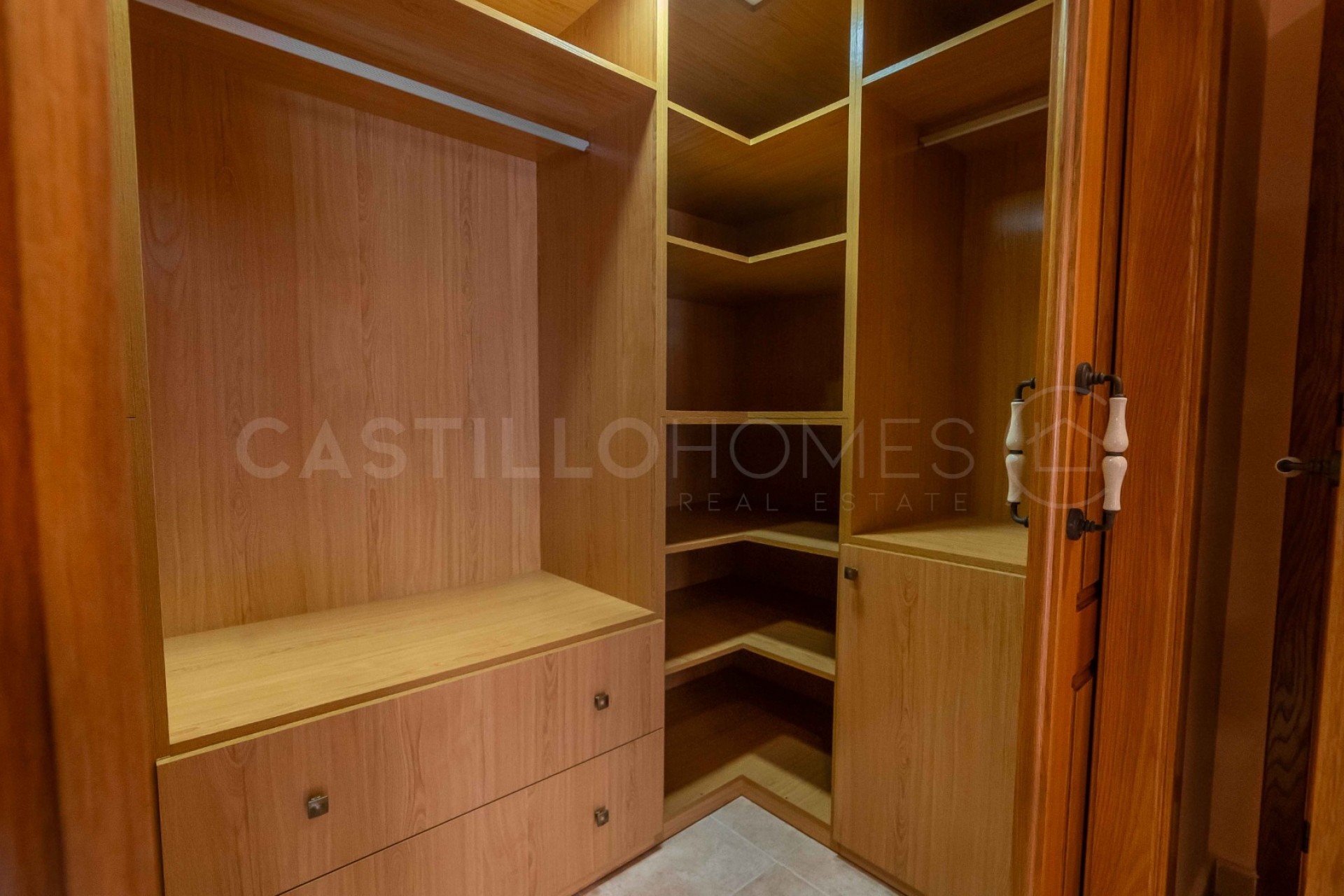 Wiederverkauf - Apartment -
Torrevieja - Centro