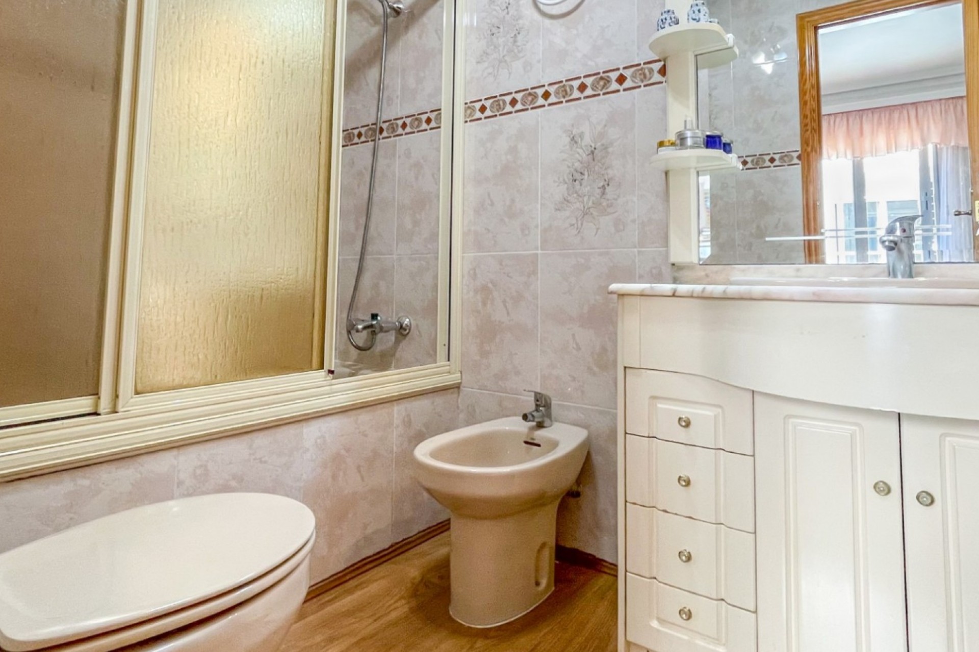 Wiederverkauf - Apartment -
Torrevieja - El Acequión - Los Náufragos
