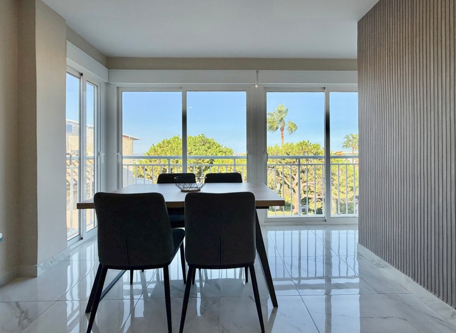 Wiederverkauf - Apartment -
Torrevieja - Los Balcones