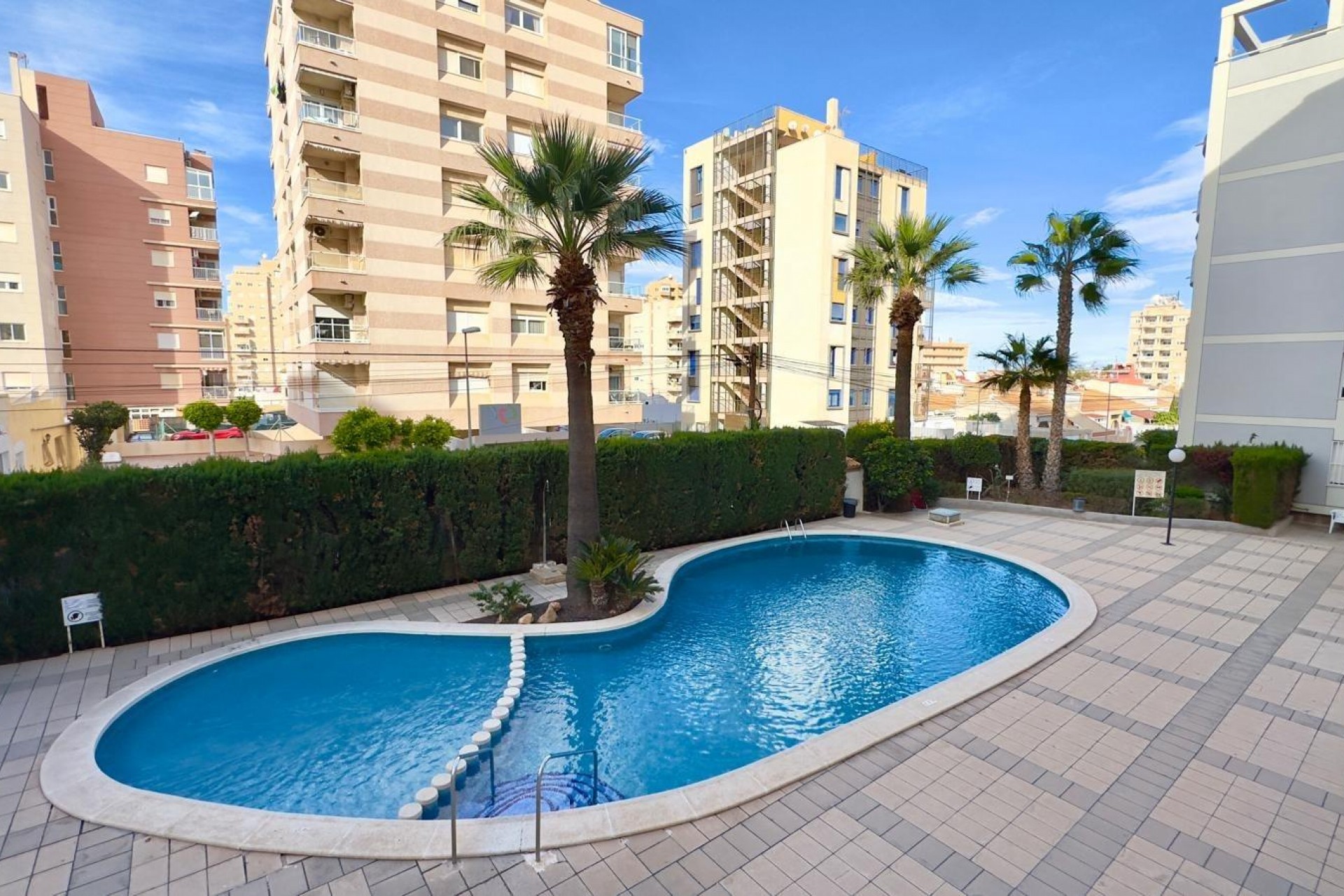 Wiederverkauf - Apartment -
Torrevieja - Nueva Torrevieja - Aguas Nuevas