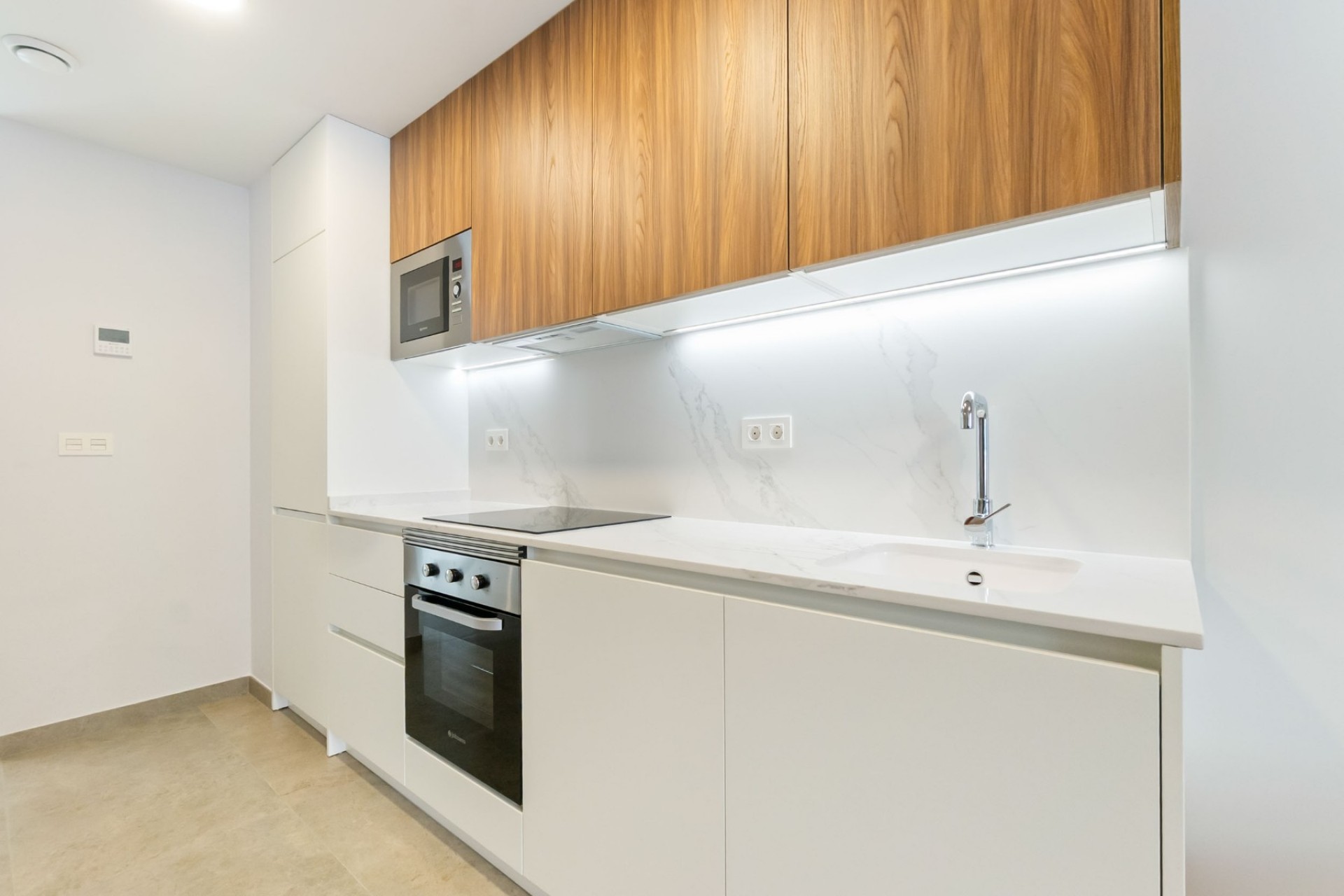 Wiederverkauf - Apartment -
Torrevieja - Playa de El Cura