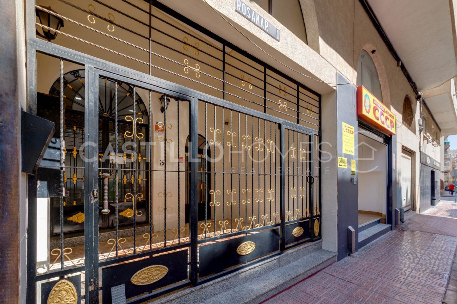 Wiederverkauf - Apartment -
Torrevieja - Playa de los Locos