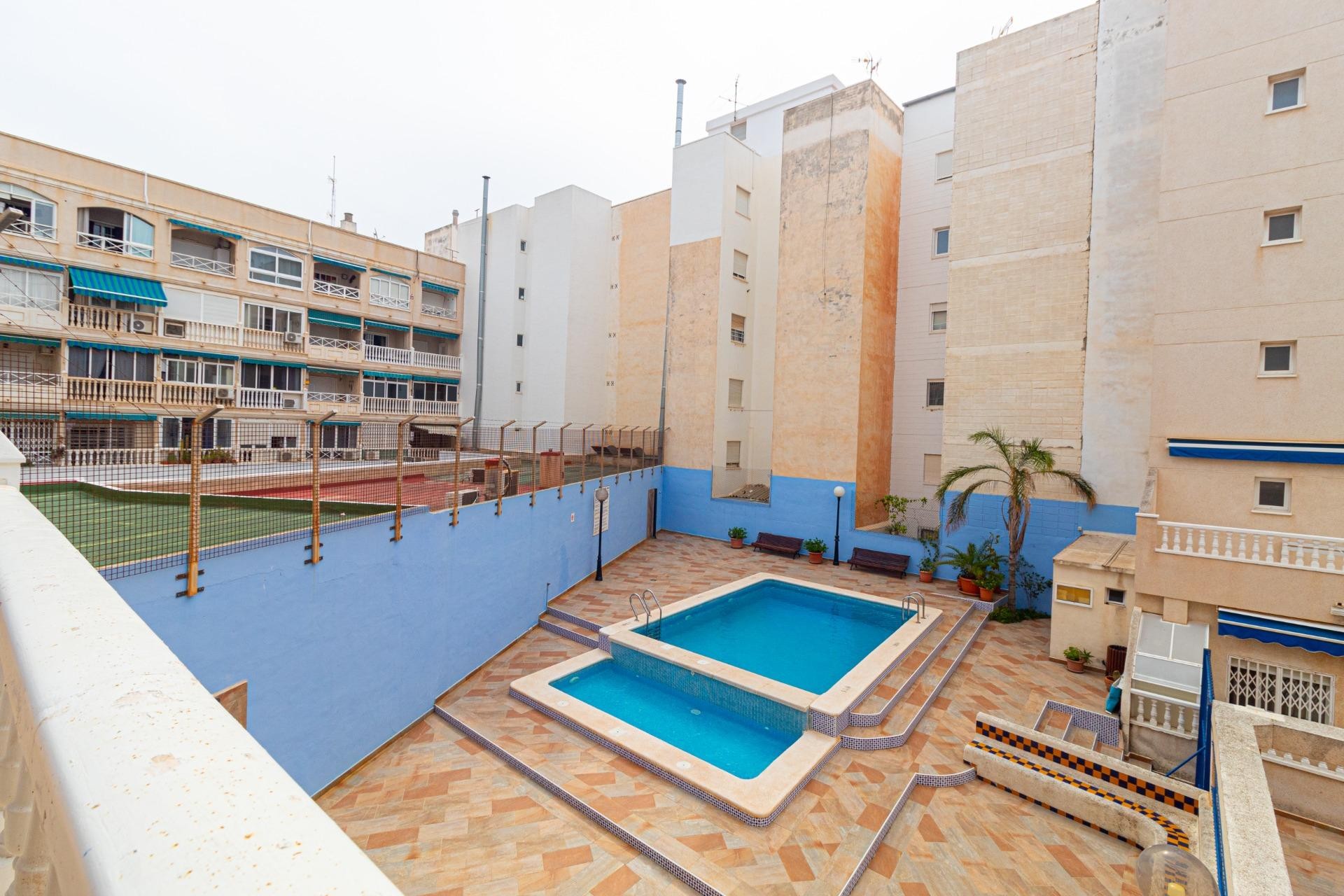 Wiederverkauf - Apartment -
Torrevieja - Playa de los locos