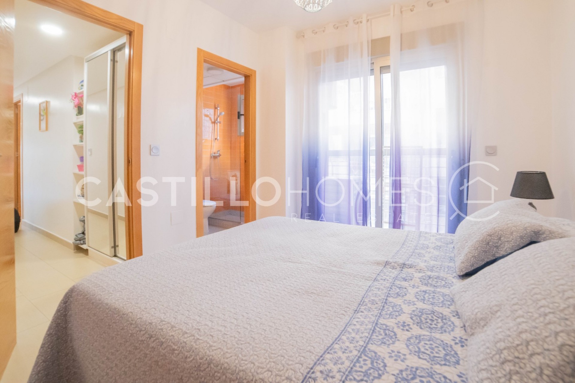 Wiederverkauf - Apartment -
Torrevieja - Playa de los Locos