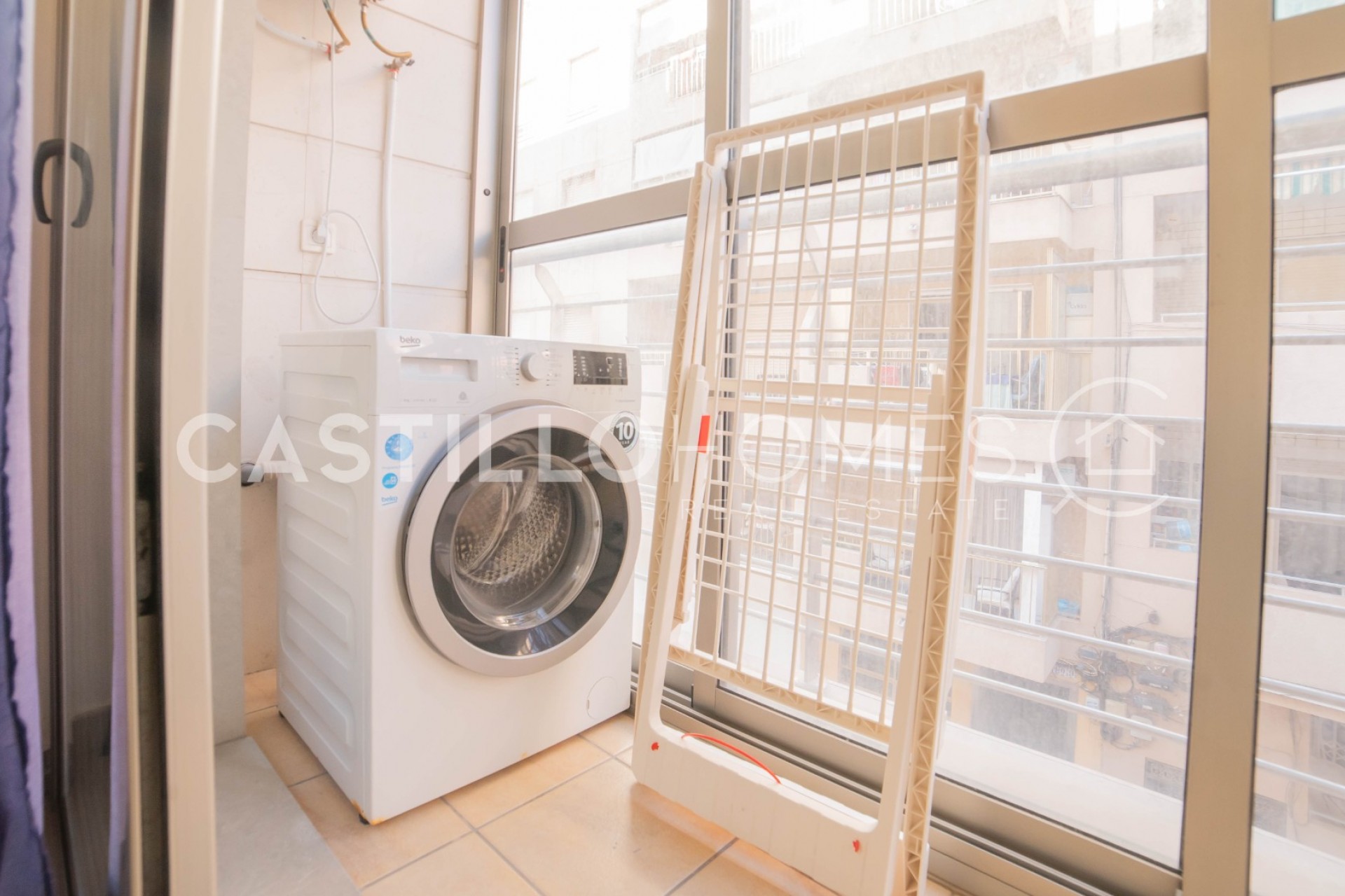 Wiederverkauf - Apartment -
Torrevieja - Playa de los Locos