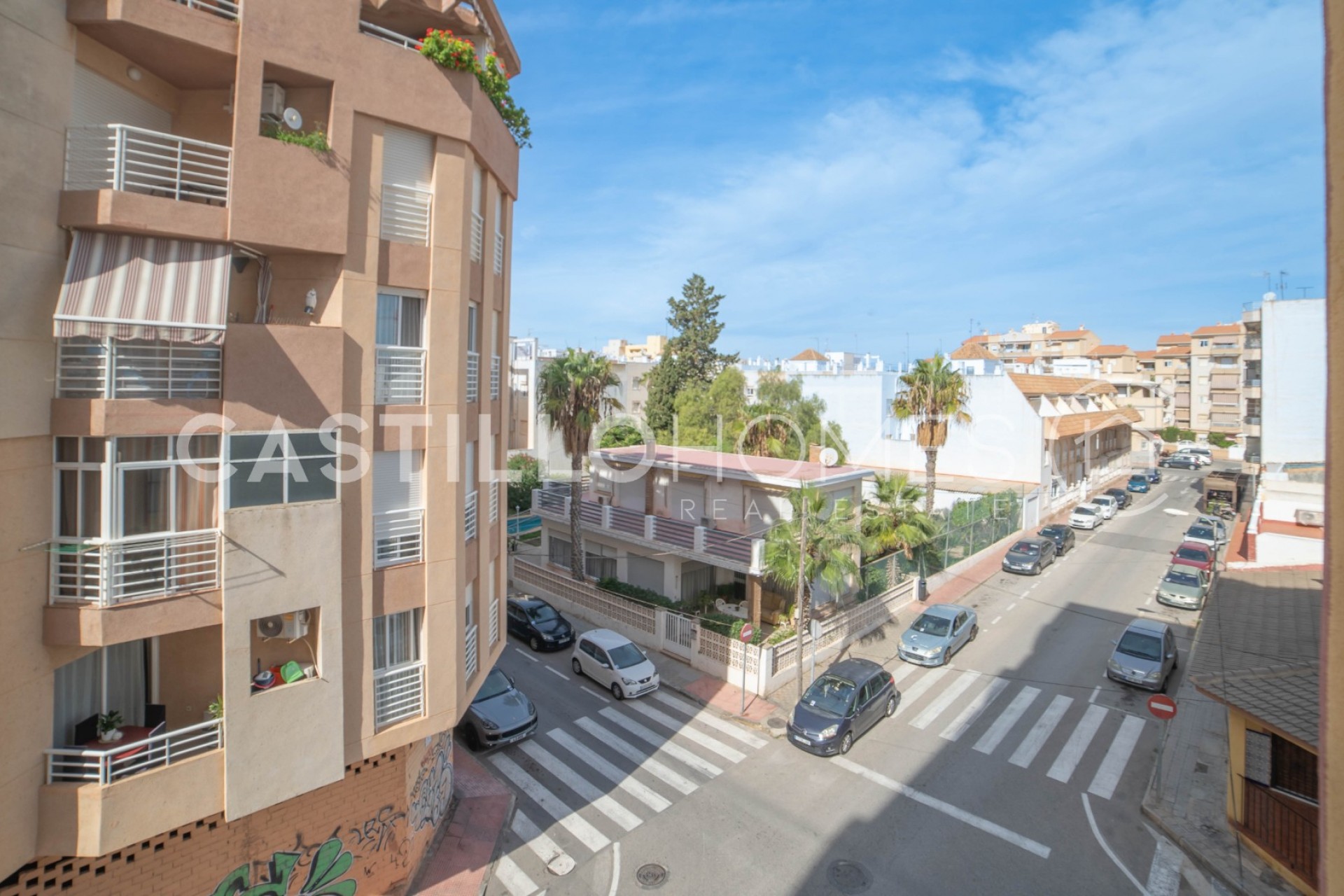 Wiederverkauf - Apartment -
Torrevieja - Playa de los Locos