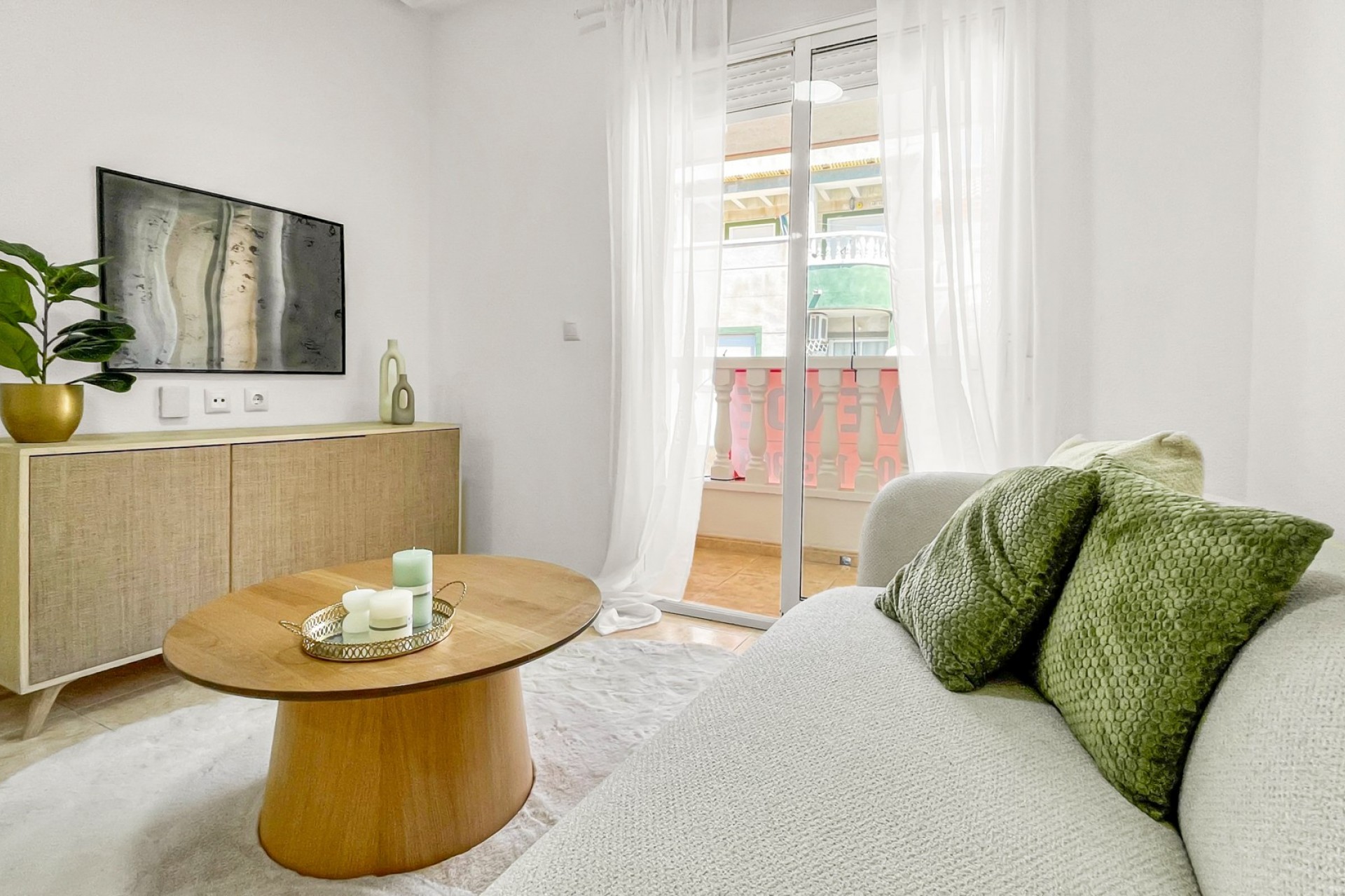 Wiederverkauf - Apartment -
Torrevieja - Playa de los locos