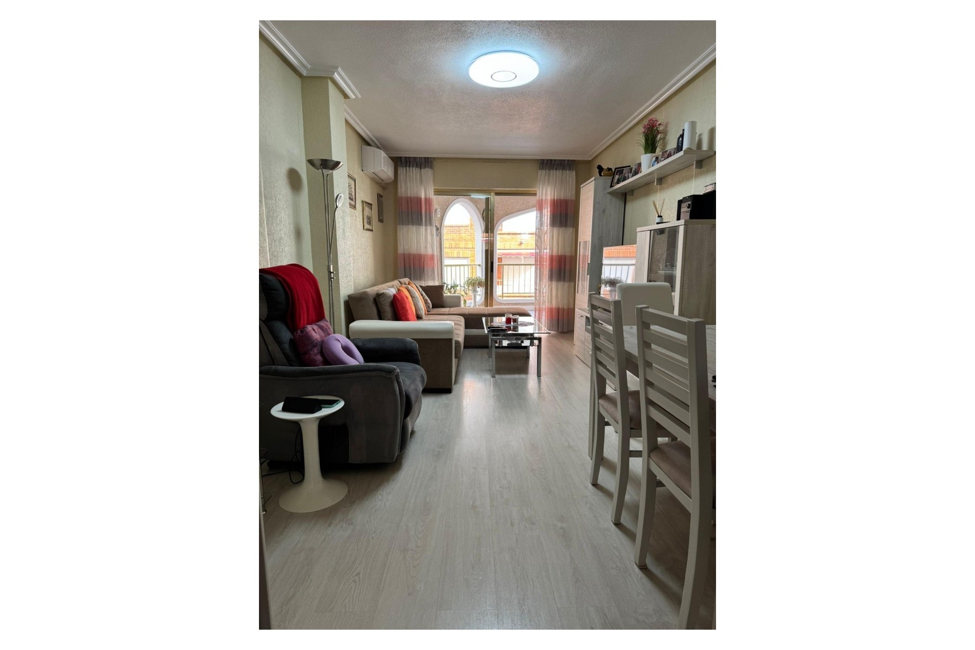 Wiederverkauf - Apartment -
Torrevieja - Playa de los Locos