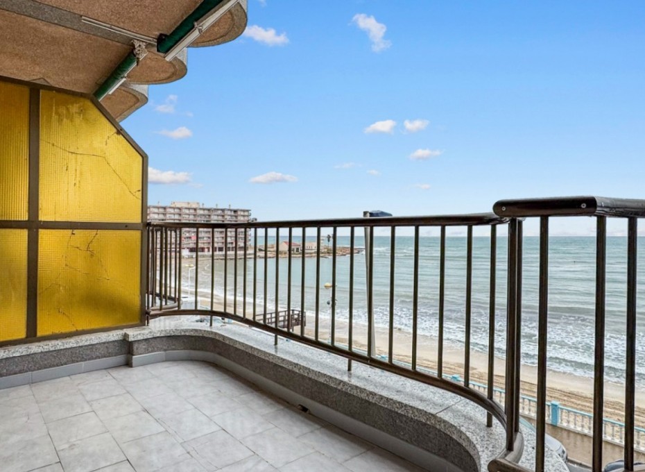 Wiederverkauf - Apartment -
Torrevieja - Playa de los Locos