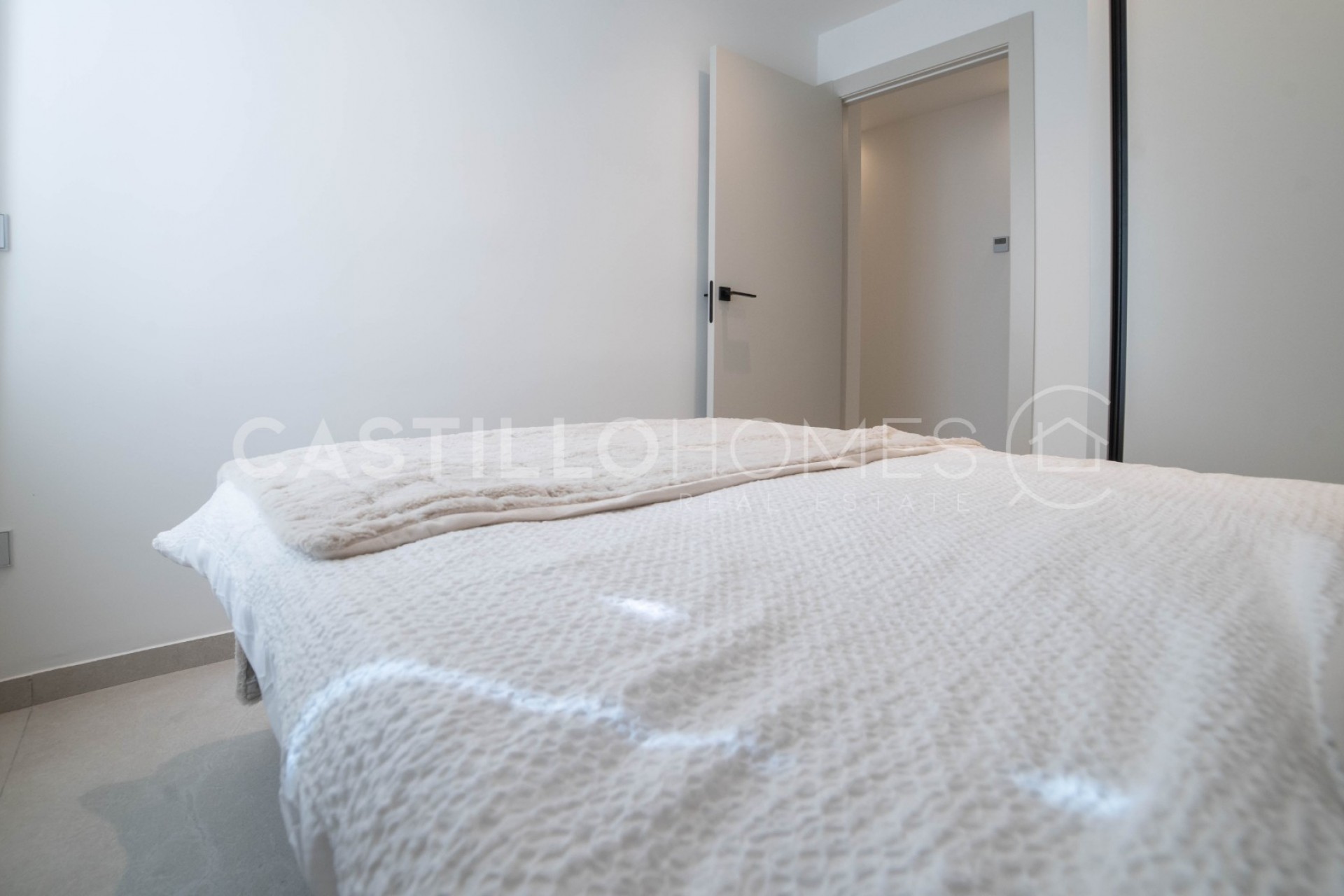 Wiederverkauf - Apartment -
Torrevieja - Playa del Acequión